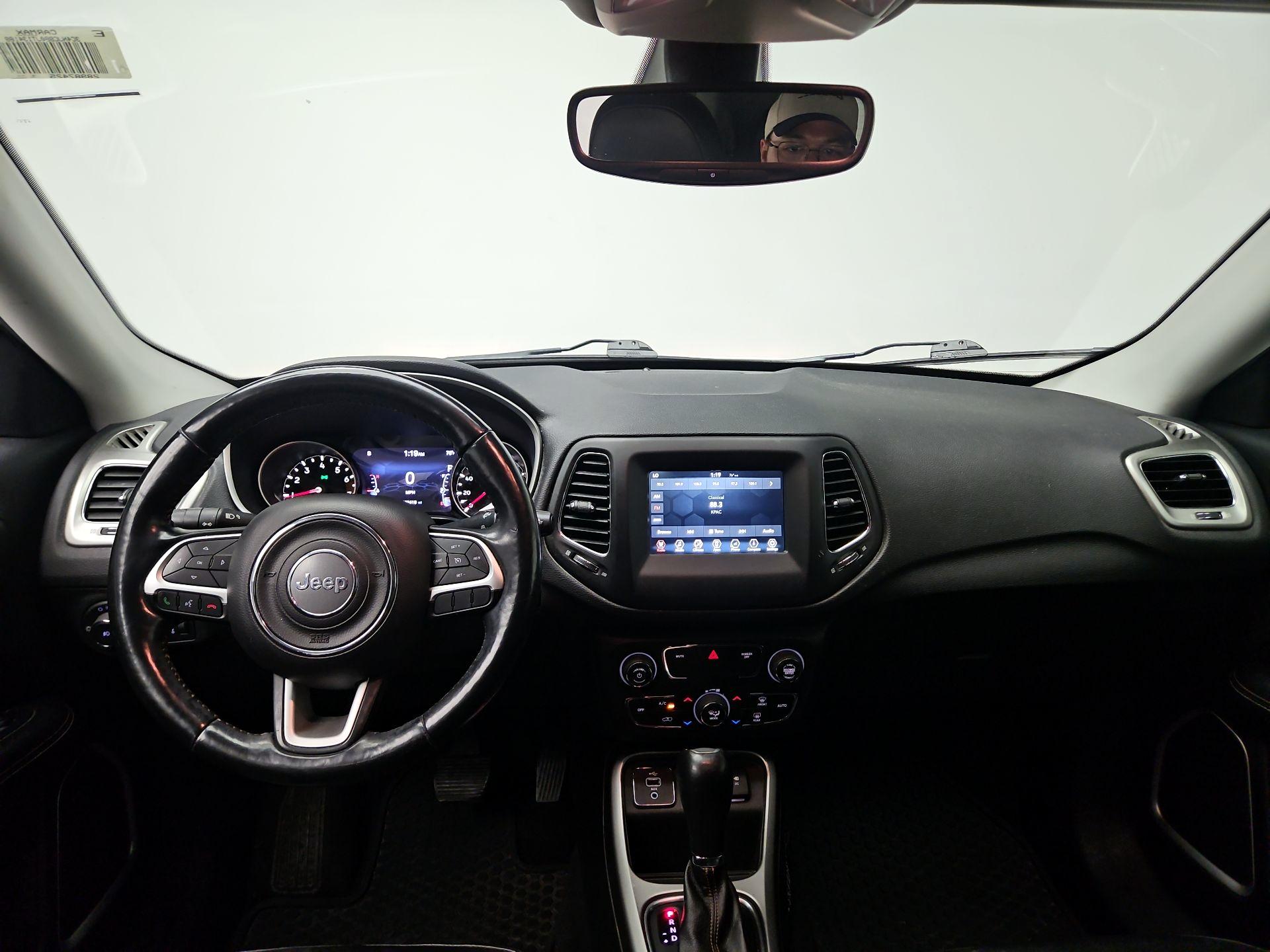 Thumbnail: 2018 Jeep Compass - 9
