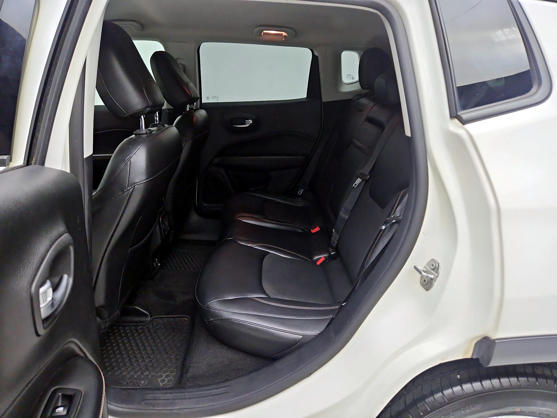 Thumbnail: 2018 Jeep Compass - 19