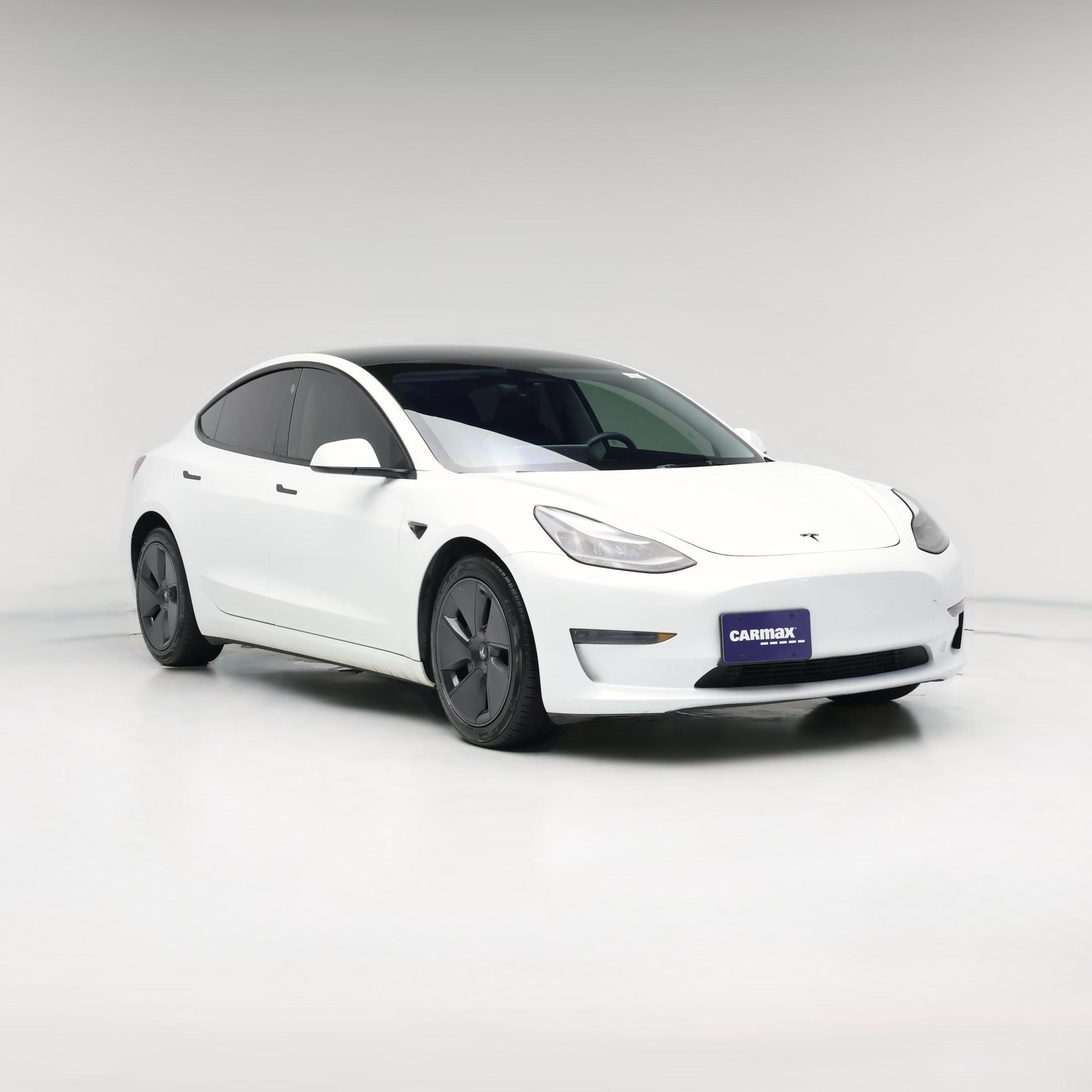 Thumbnail: 2023 Tesla Model 3 - 1