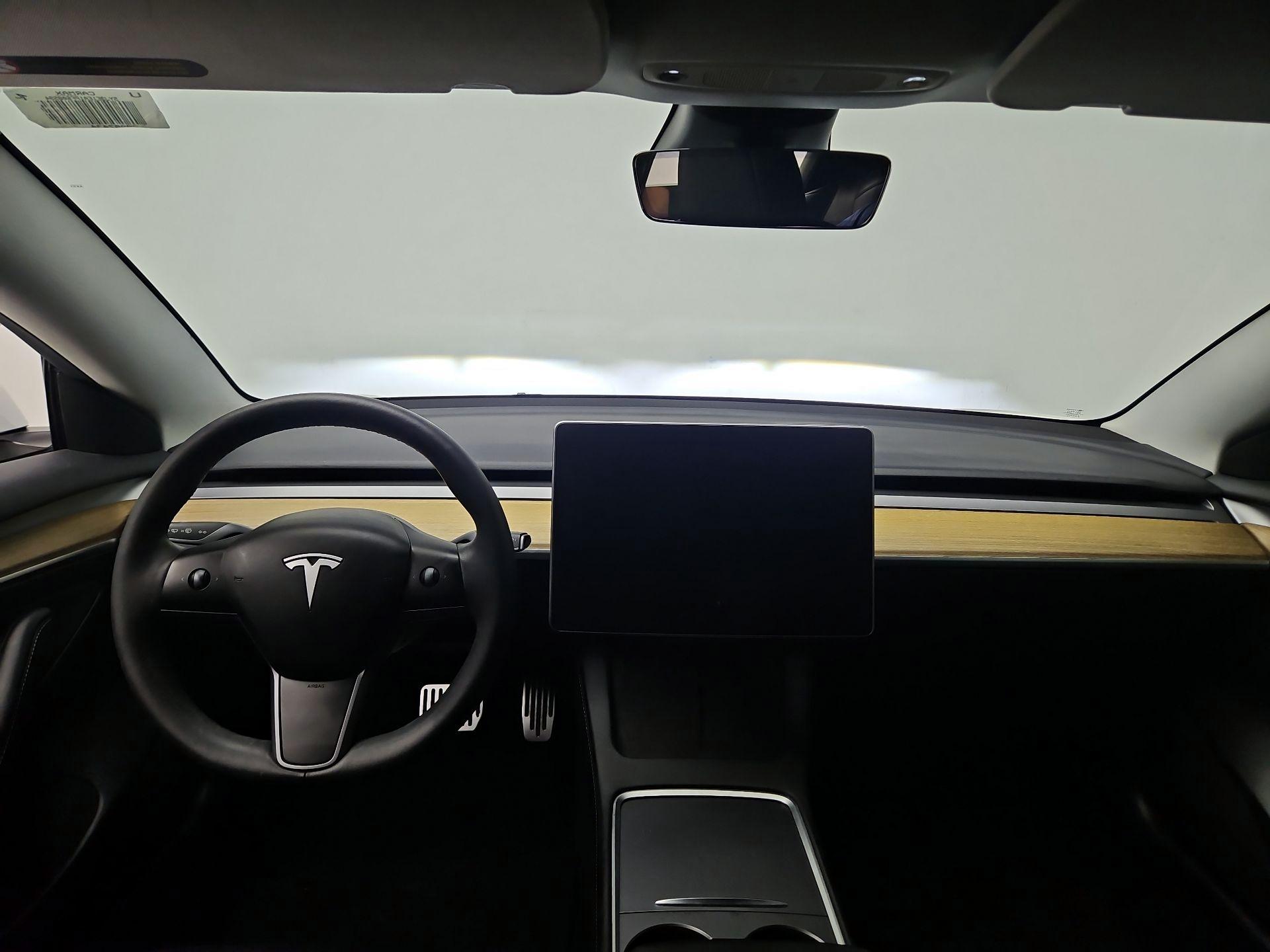 Thumbnail: 2023 Tesla Model 3 - 9