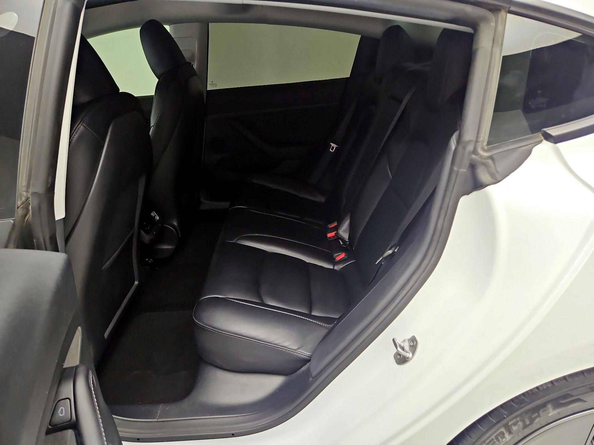 Thumbnail: 2023 Tesla Model 3 - 18