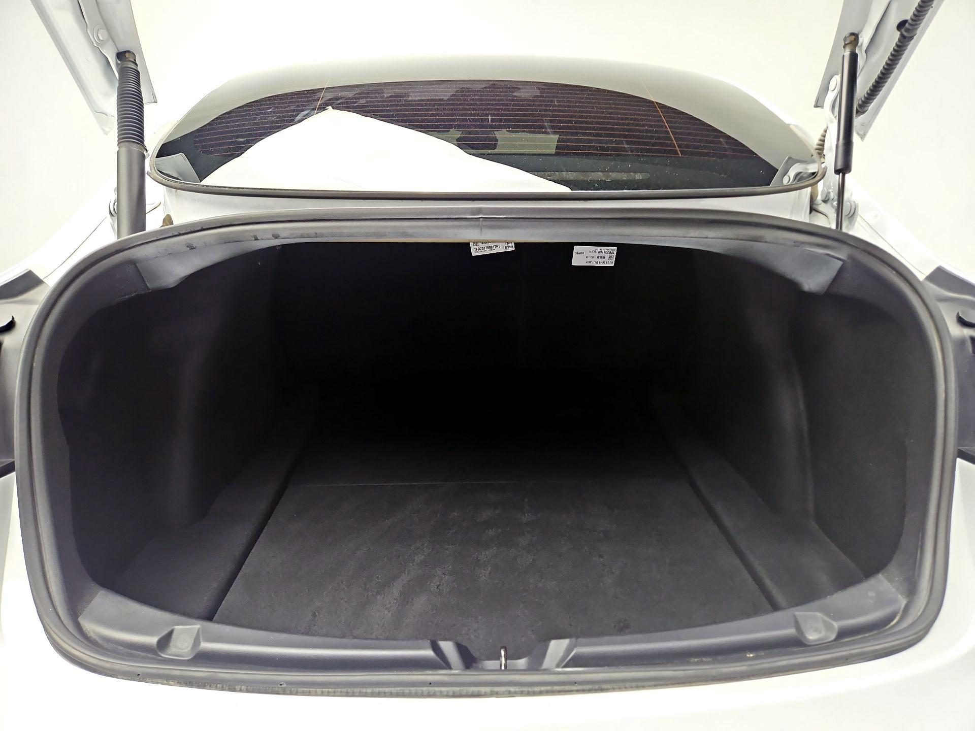 Thumbnail: 2023 Tesla Model 3 - 19