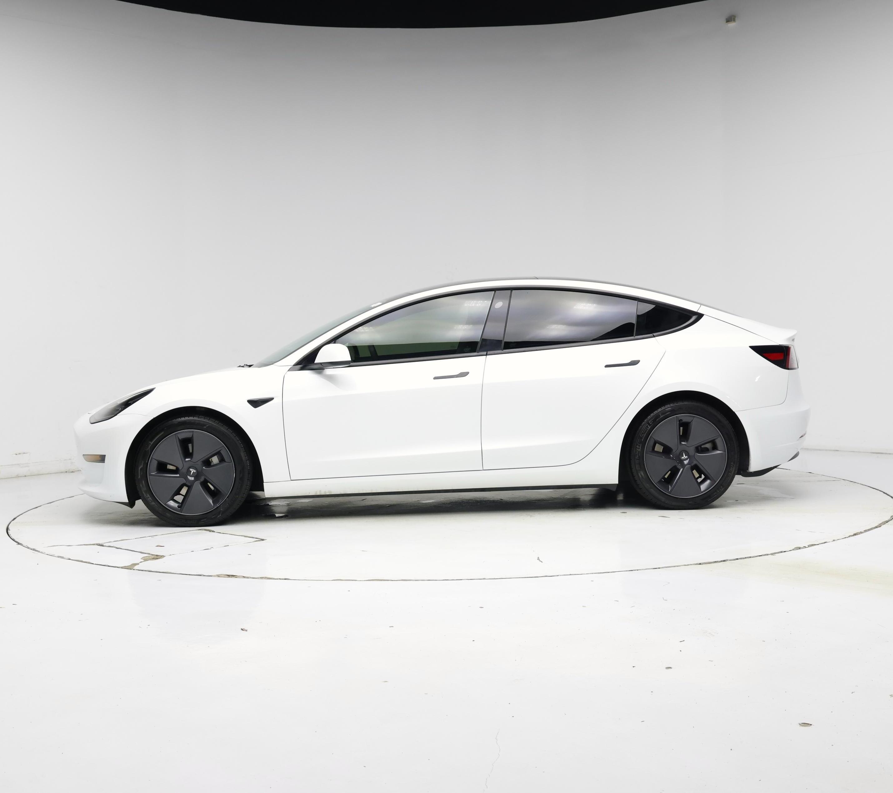 Thumbnail: 2023 Tesla Model 3 - 3