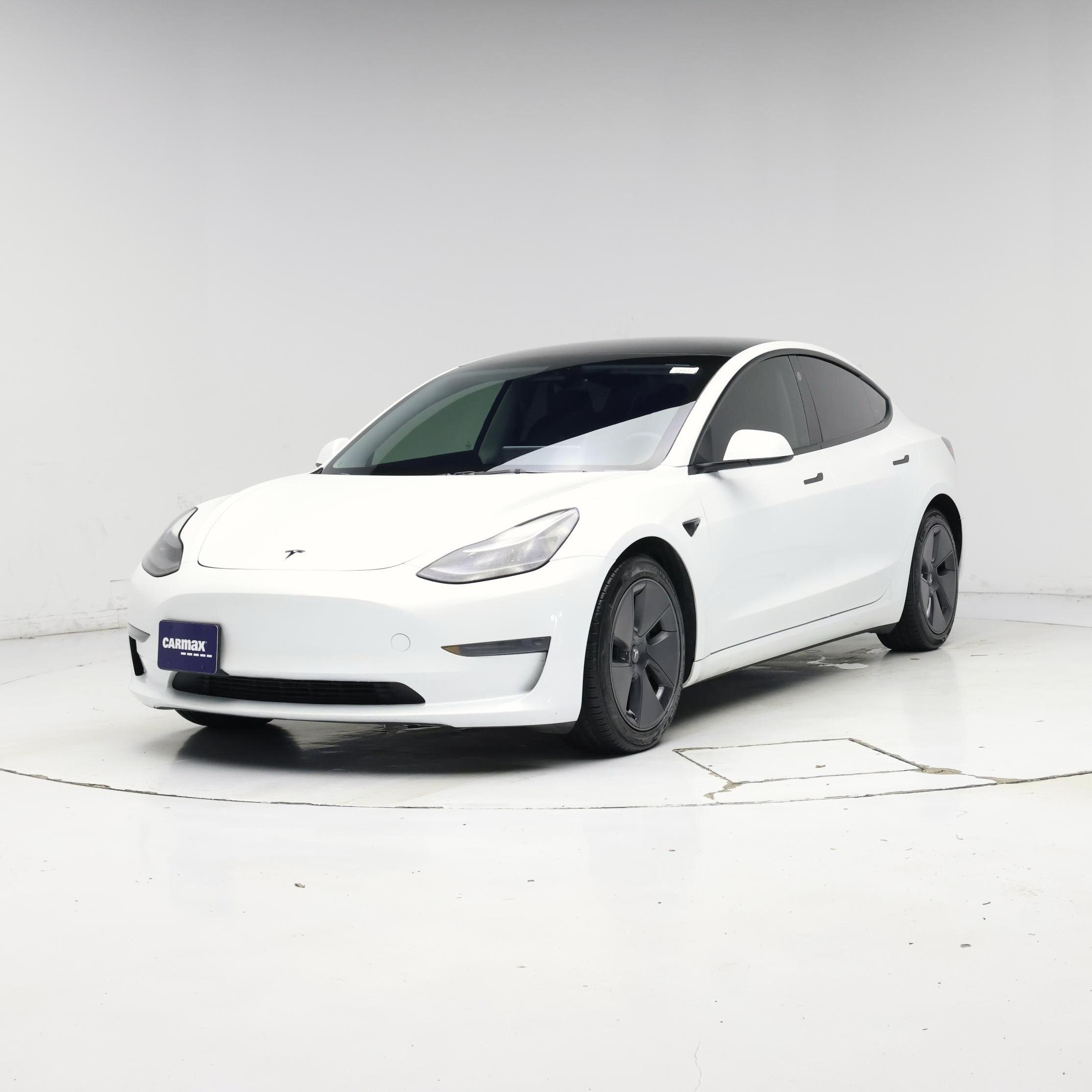 Thumbnail: 2023 Tesla Model 3 - 4