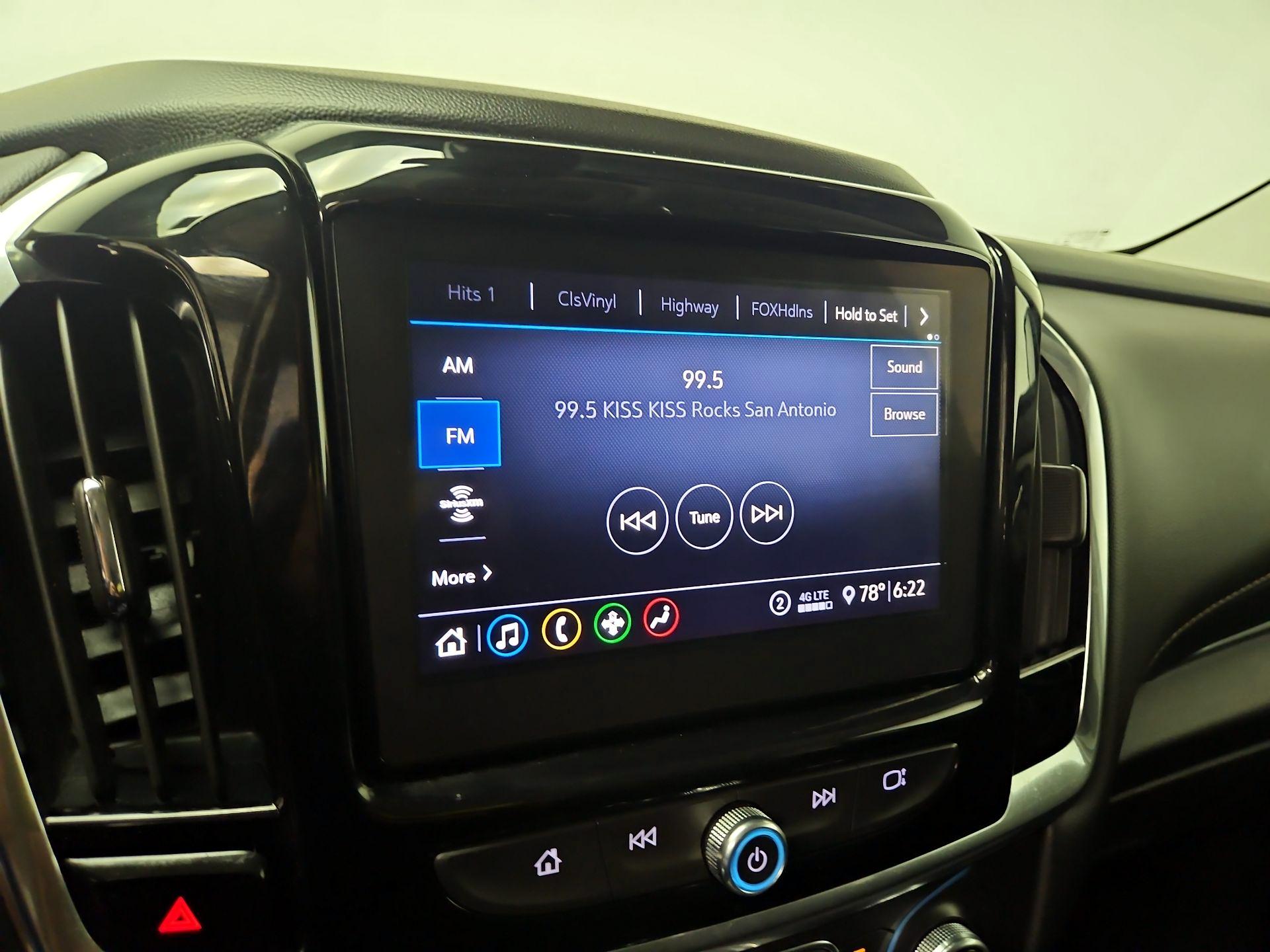 Thumbnail: 2021 Chevrolet Traverse - 15