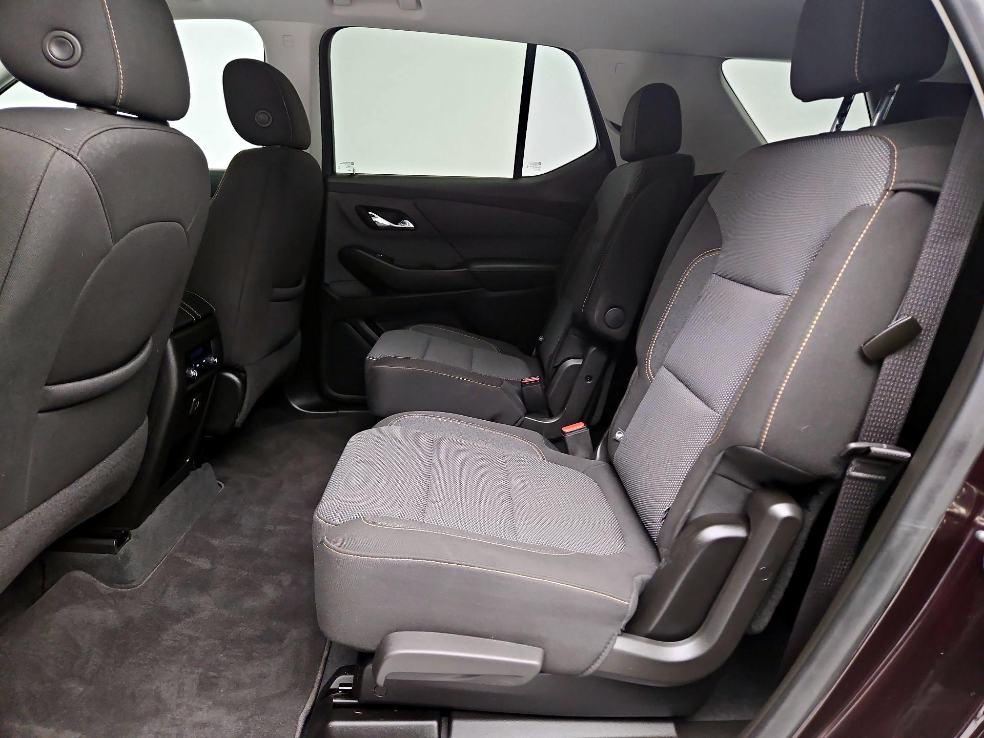 Thumbnail: 2021 Chevrolet Traverse - 19