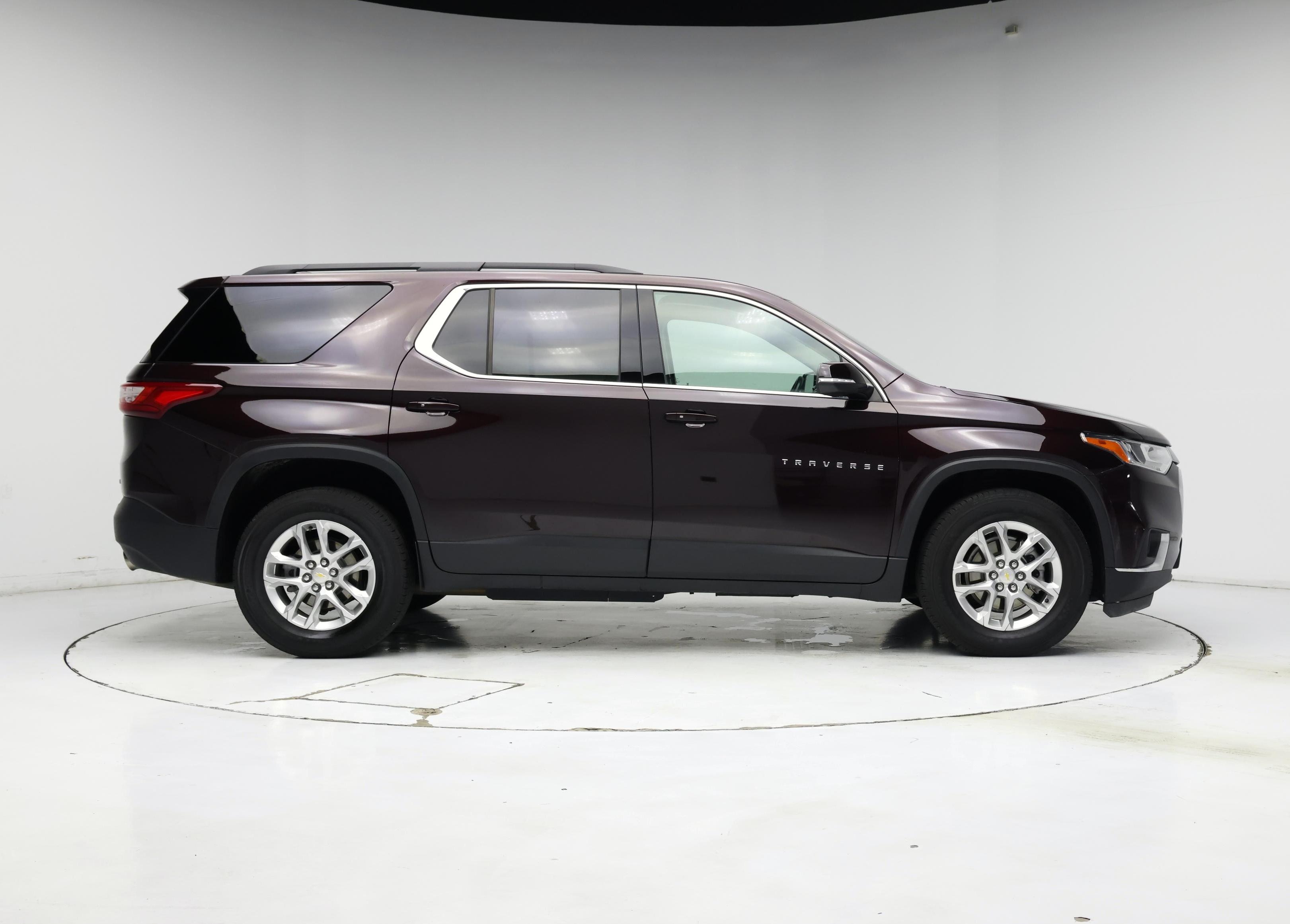 Thumbnail: 2021 Chevrolet Traverse - 7