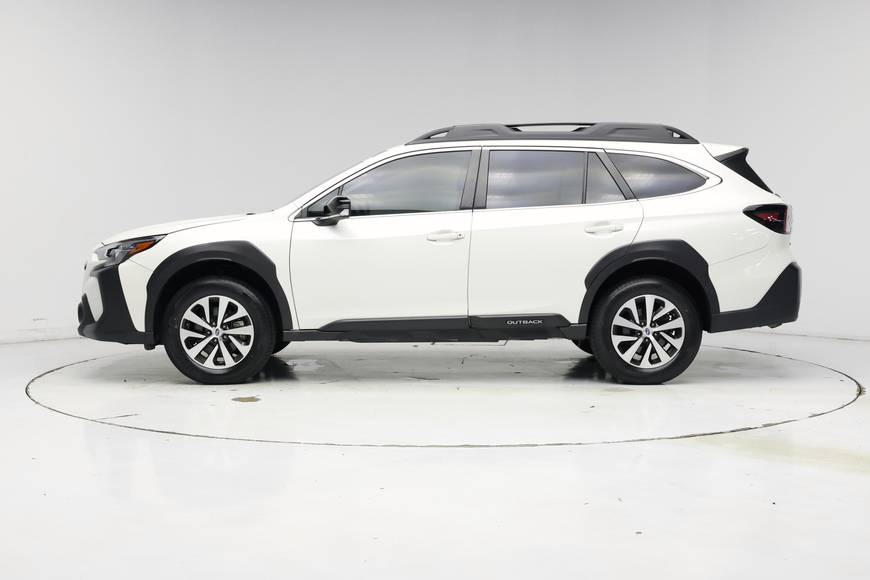 Thumbnail: 2023 Subaru Outback - 3