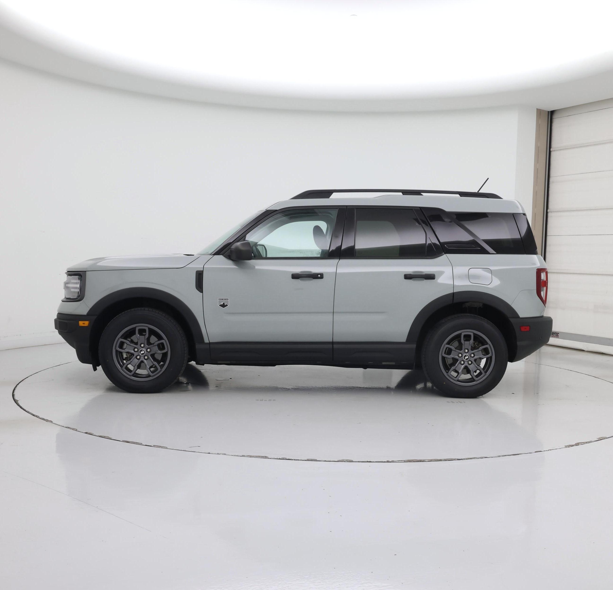 Thumbnail: 2023 Ford Bronco Sport - 3