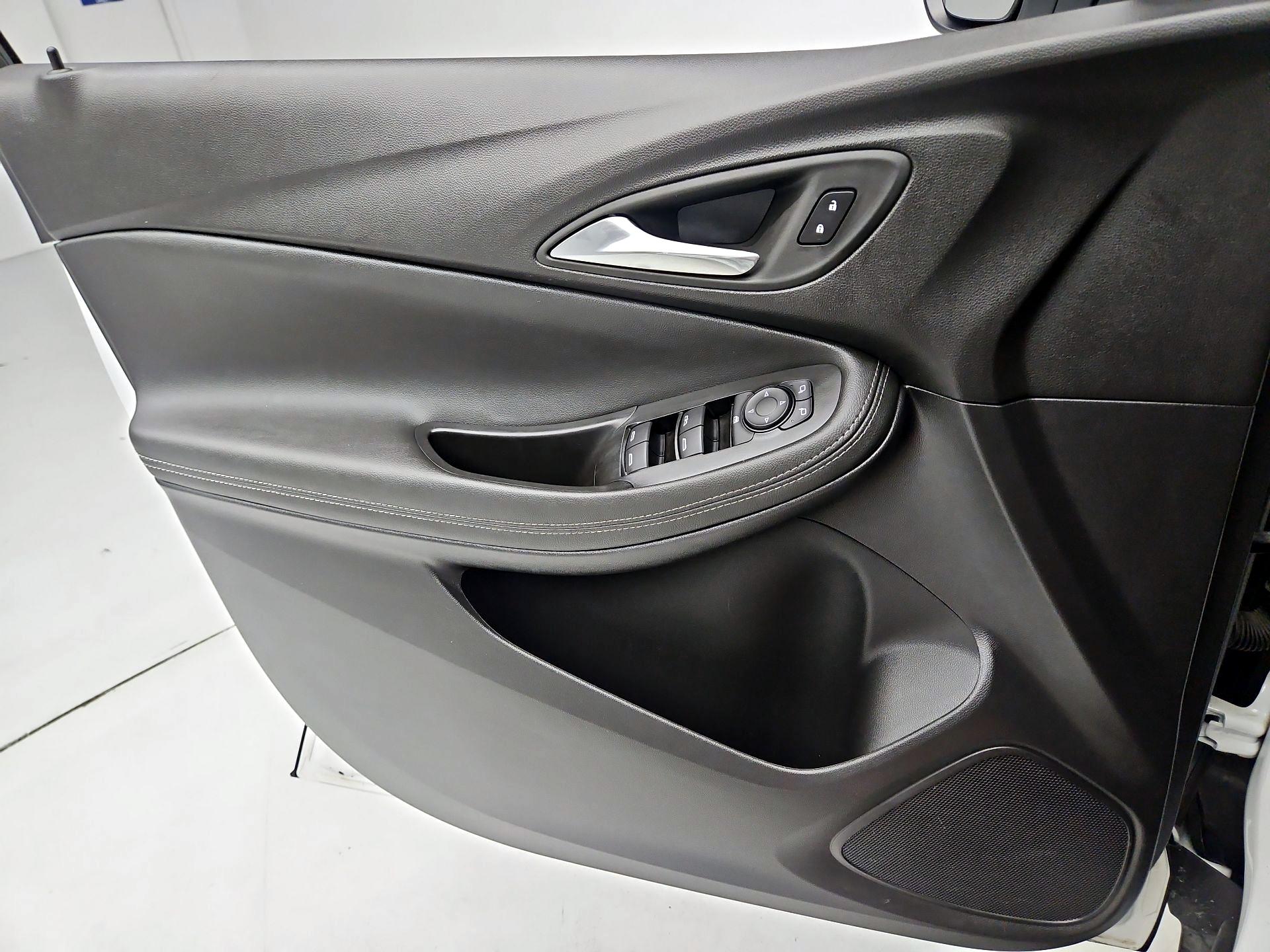 Thumbnail: 2025 Buick Encore GX - 12