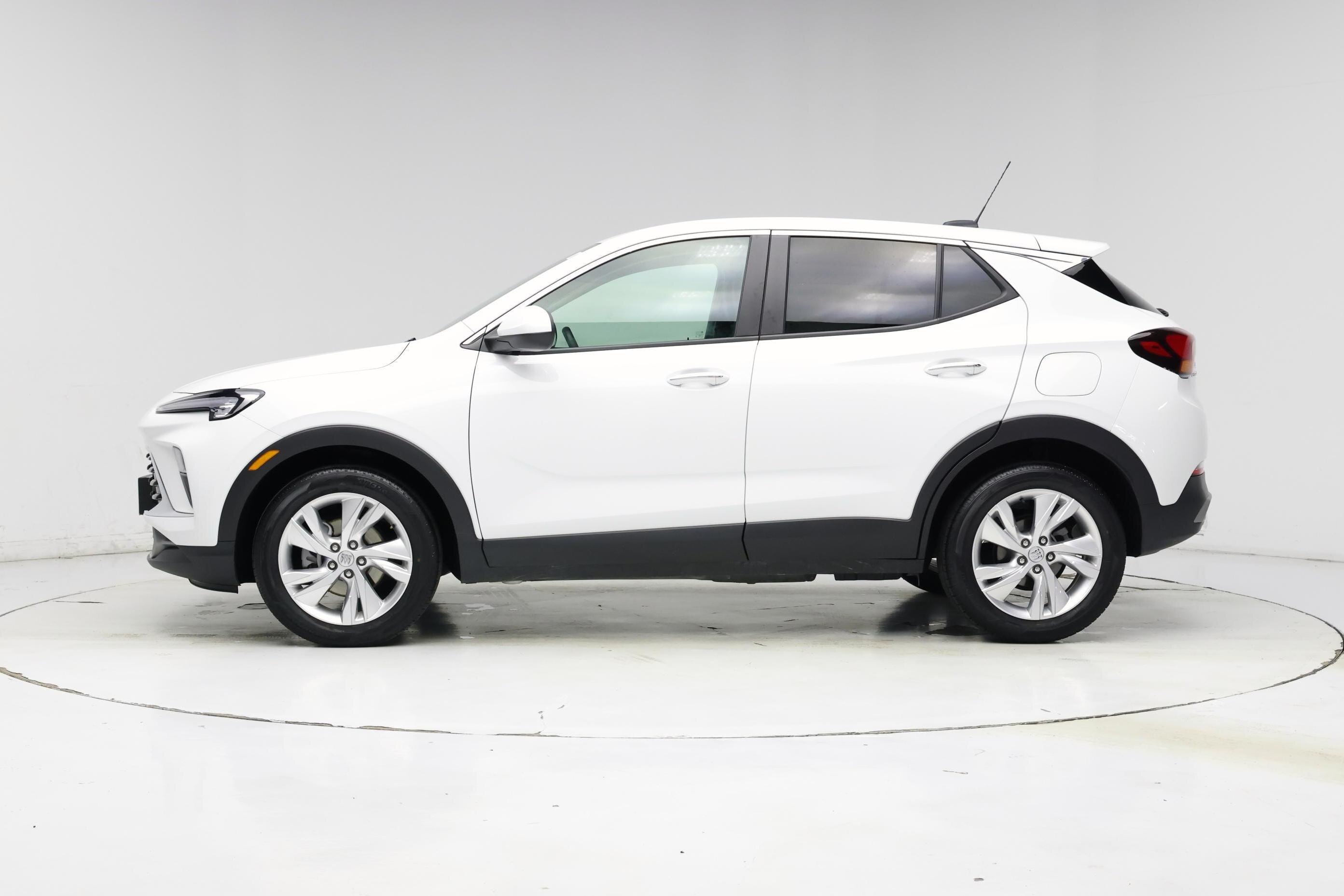 Thumbnail: 2025 Buick Encore GX - 3