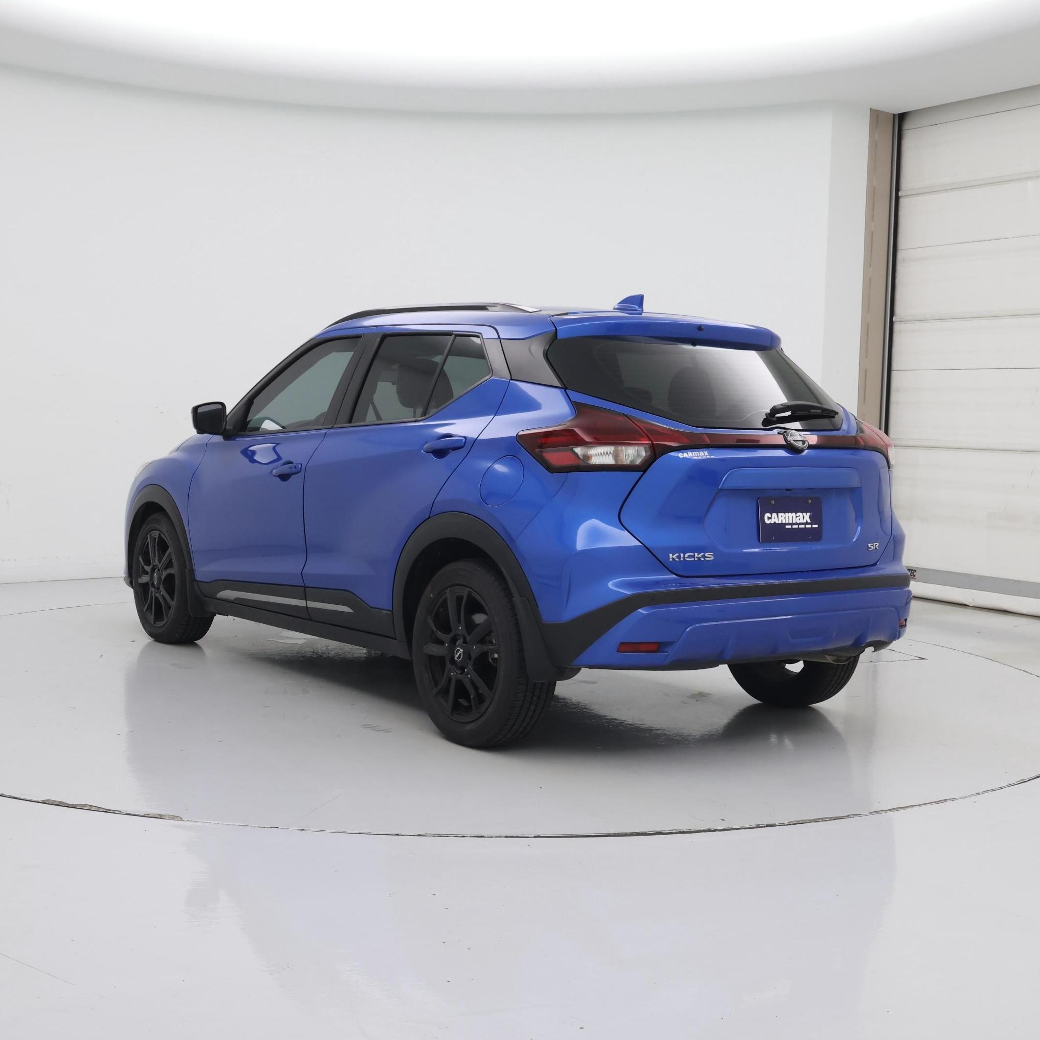 Thumbnail: 2023 Nissan Kicks - 2