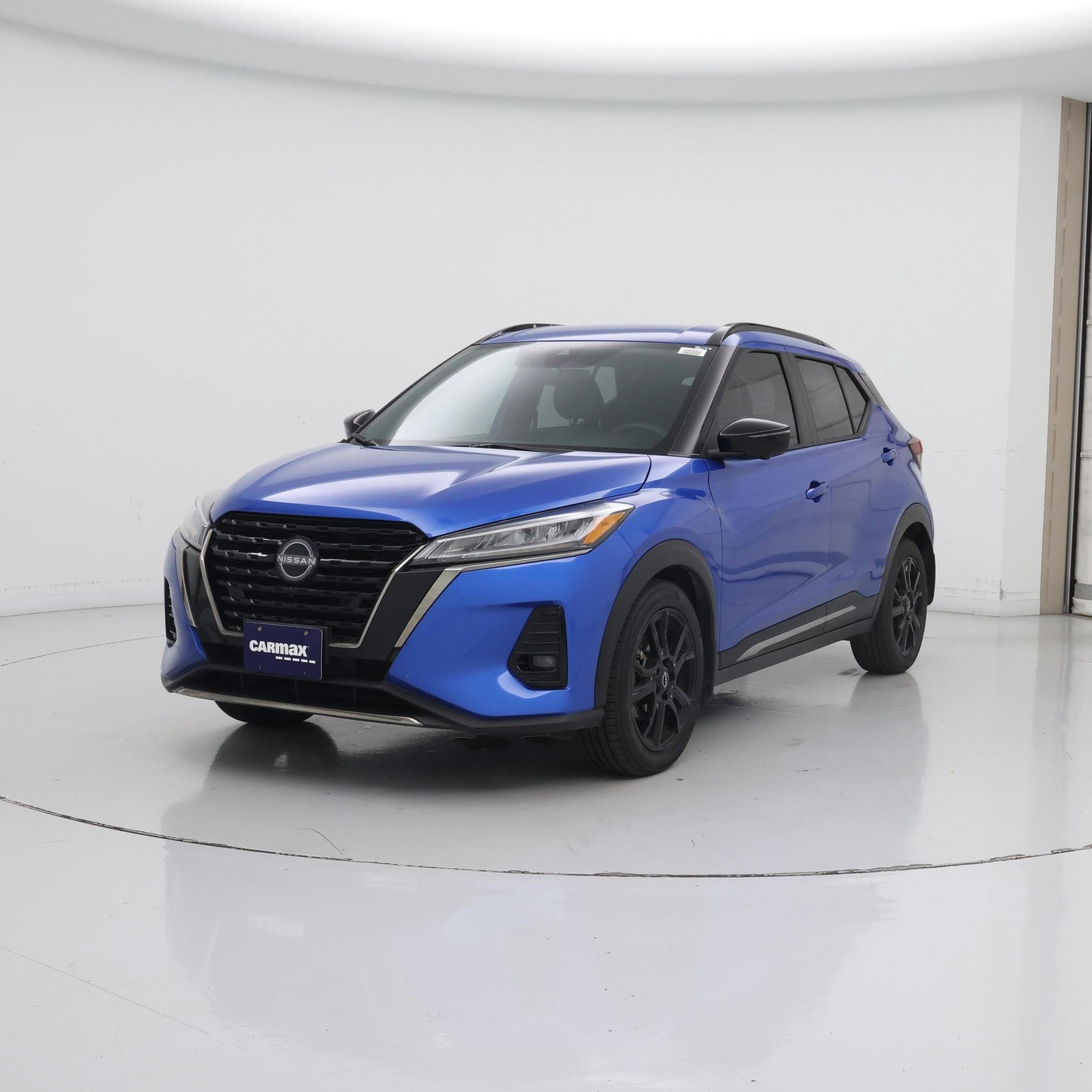 Thumbnail: 2023 Nissan Kicks - 4