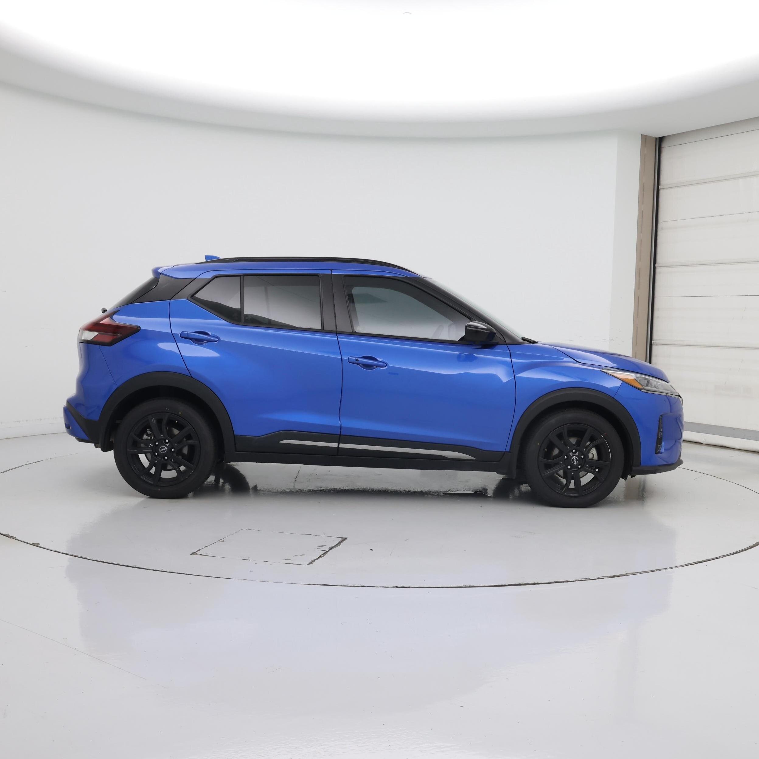Thumbnail: 2023 Nissan Kicks - 7
