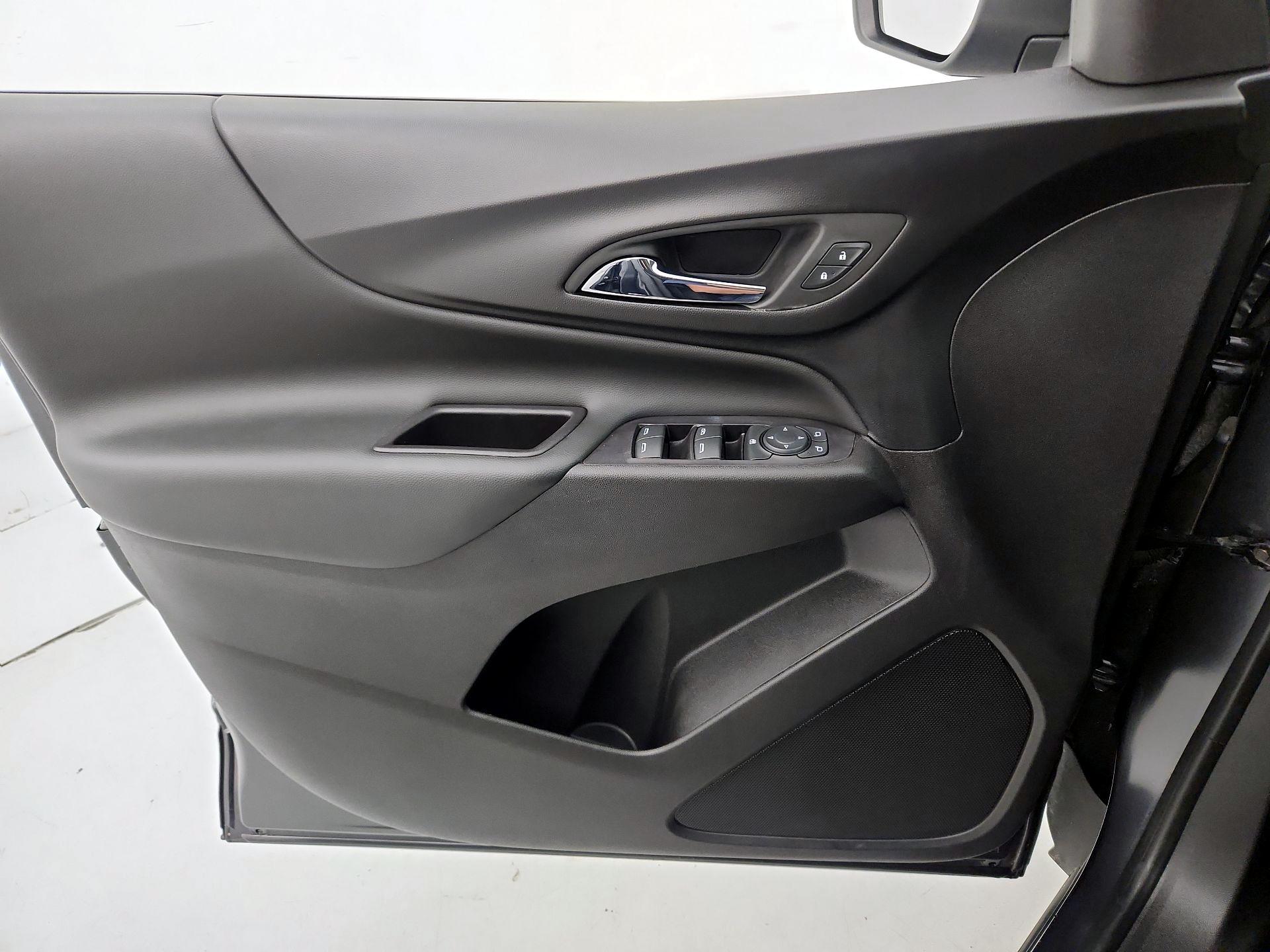 Thumbnail: 2022 Chevrolet Equinox - 12