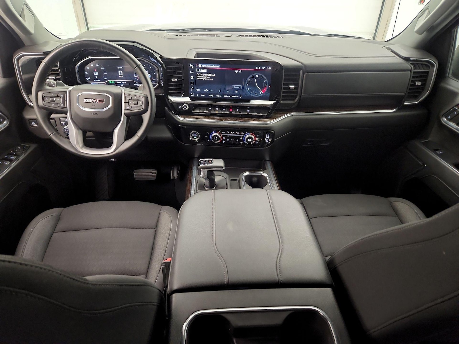 2024 GMC Sierra 1500 Elevation - Photo 10
