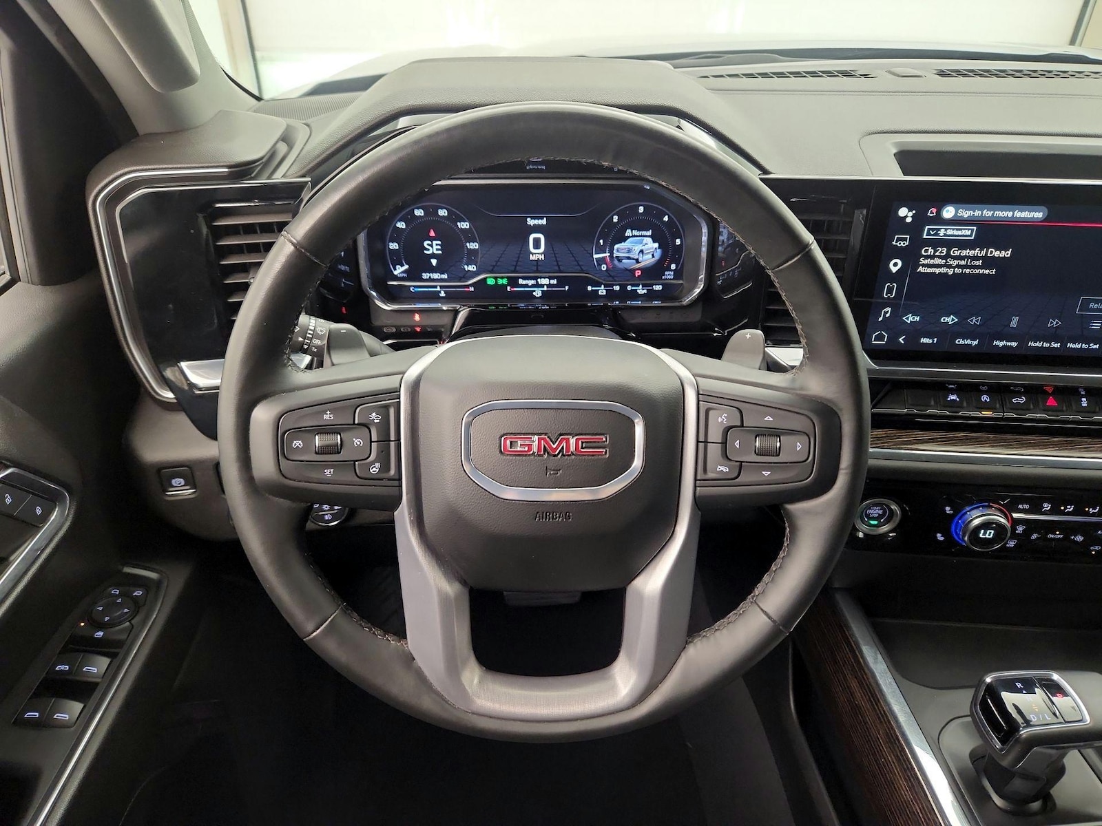 2024 GMC Sierra 1500 Elevation - Photo 11