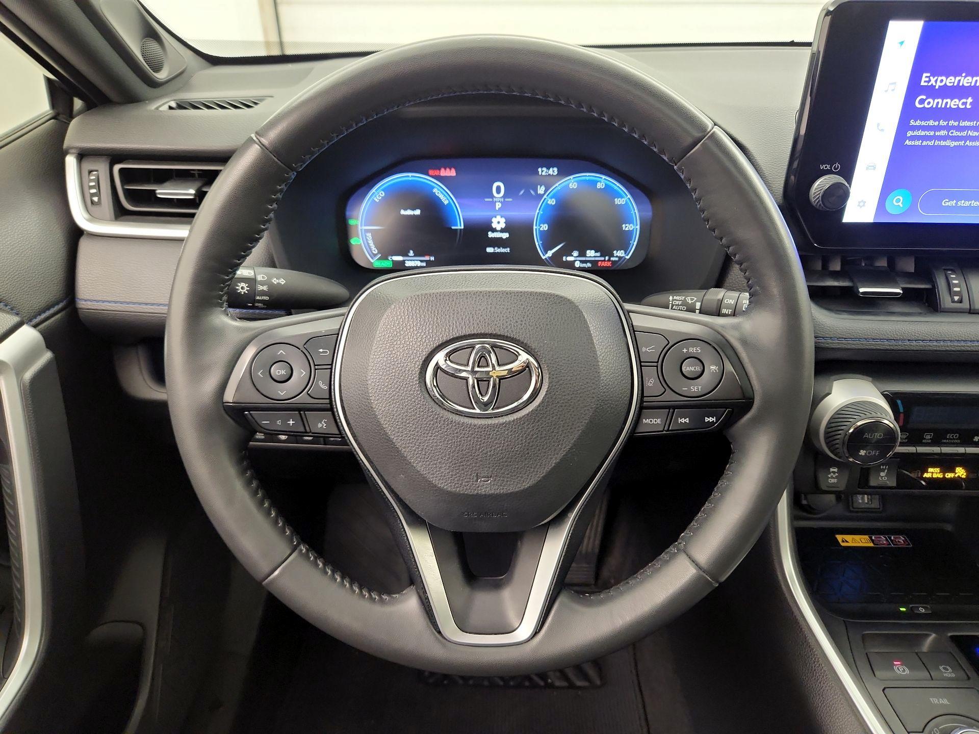 Thumbnail: 2023 Toyota RAV4 - 10
