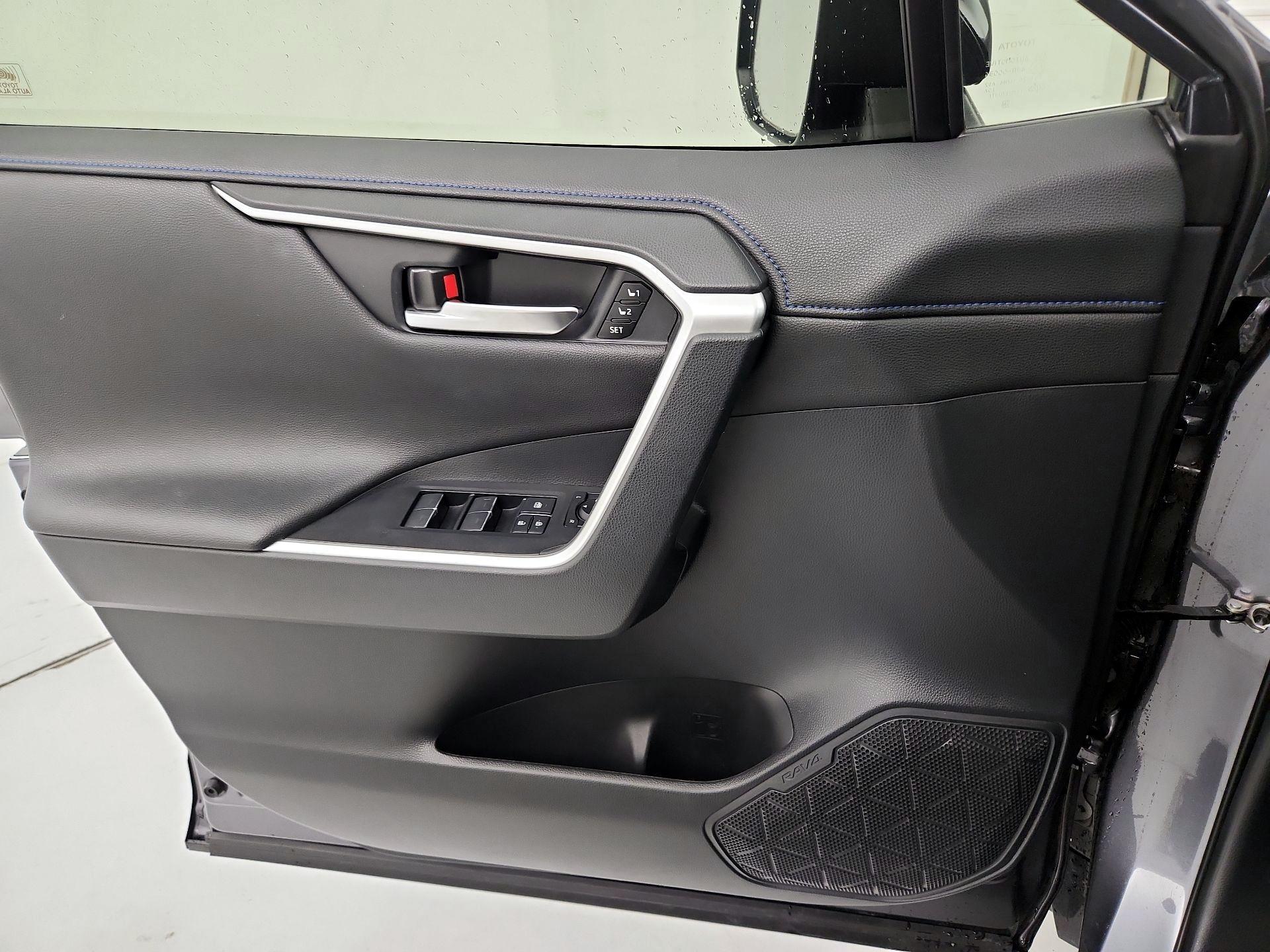 Thumbnail: 2023 Toyota RAV4 - 12
