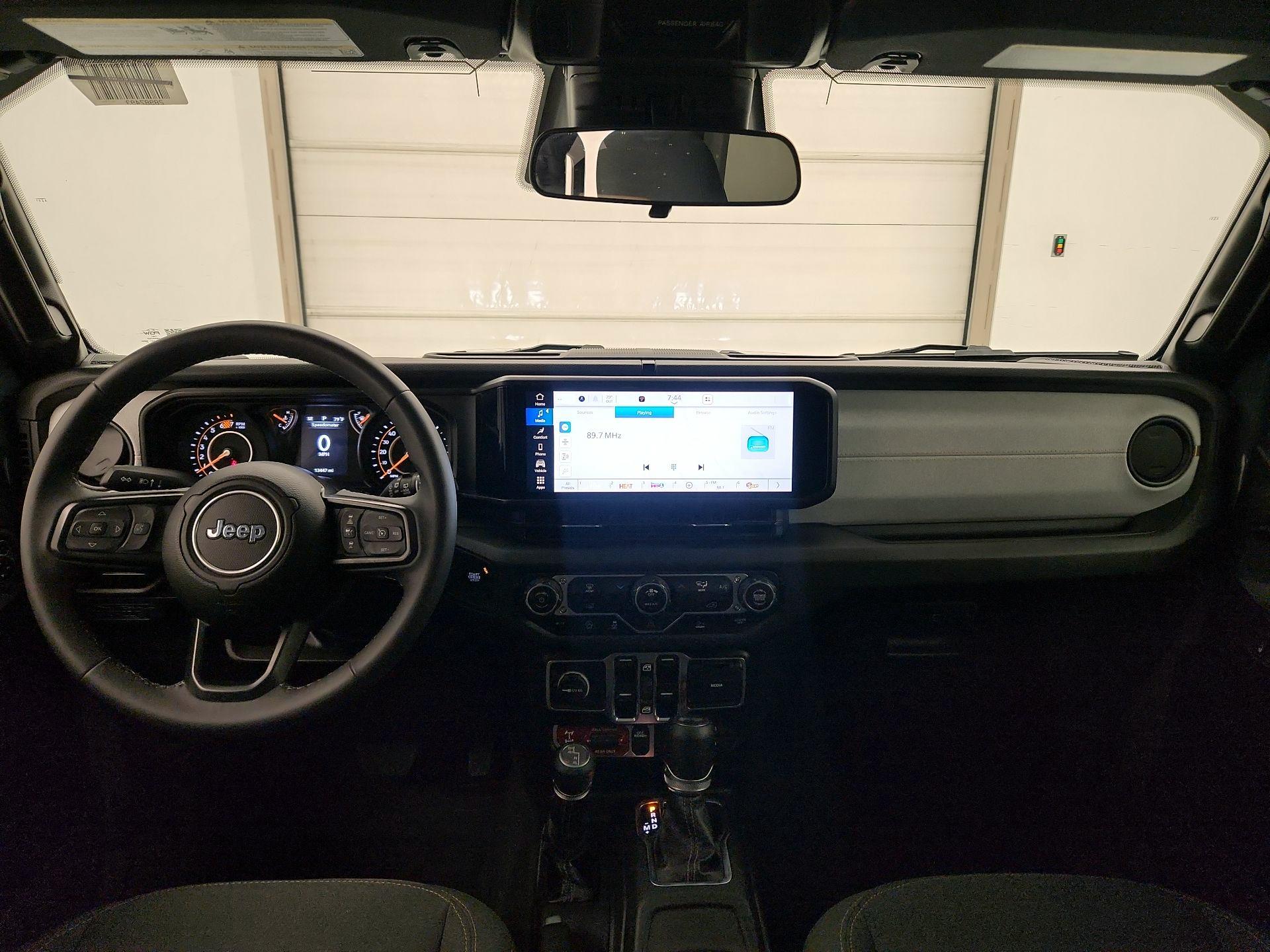Thumbnail: 2025 Jeep Wrangler - 9