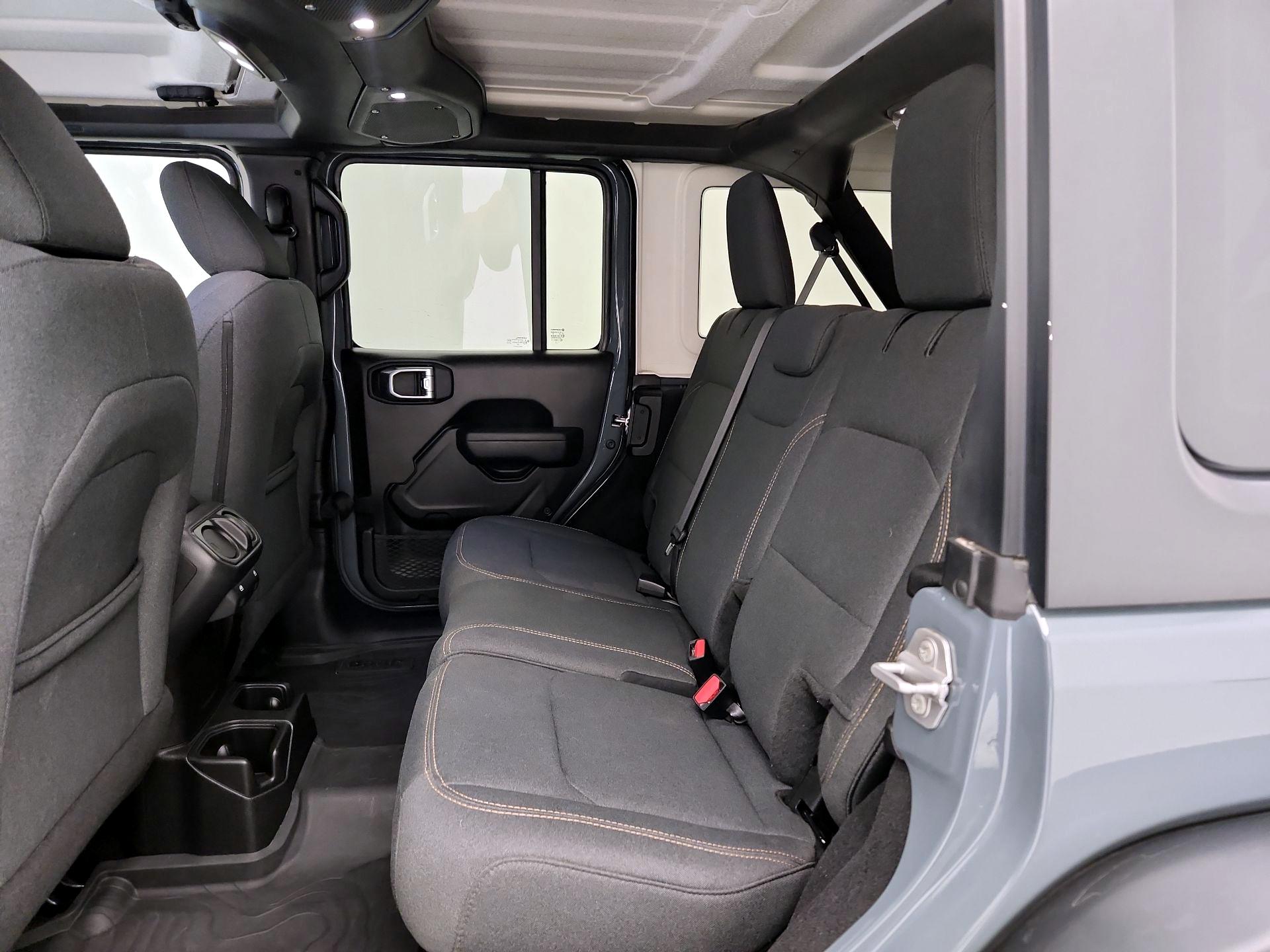 Thumbnail: 2025 Jeep Wrangler - 19