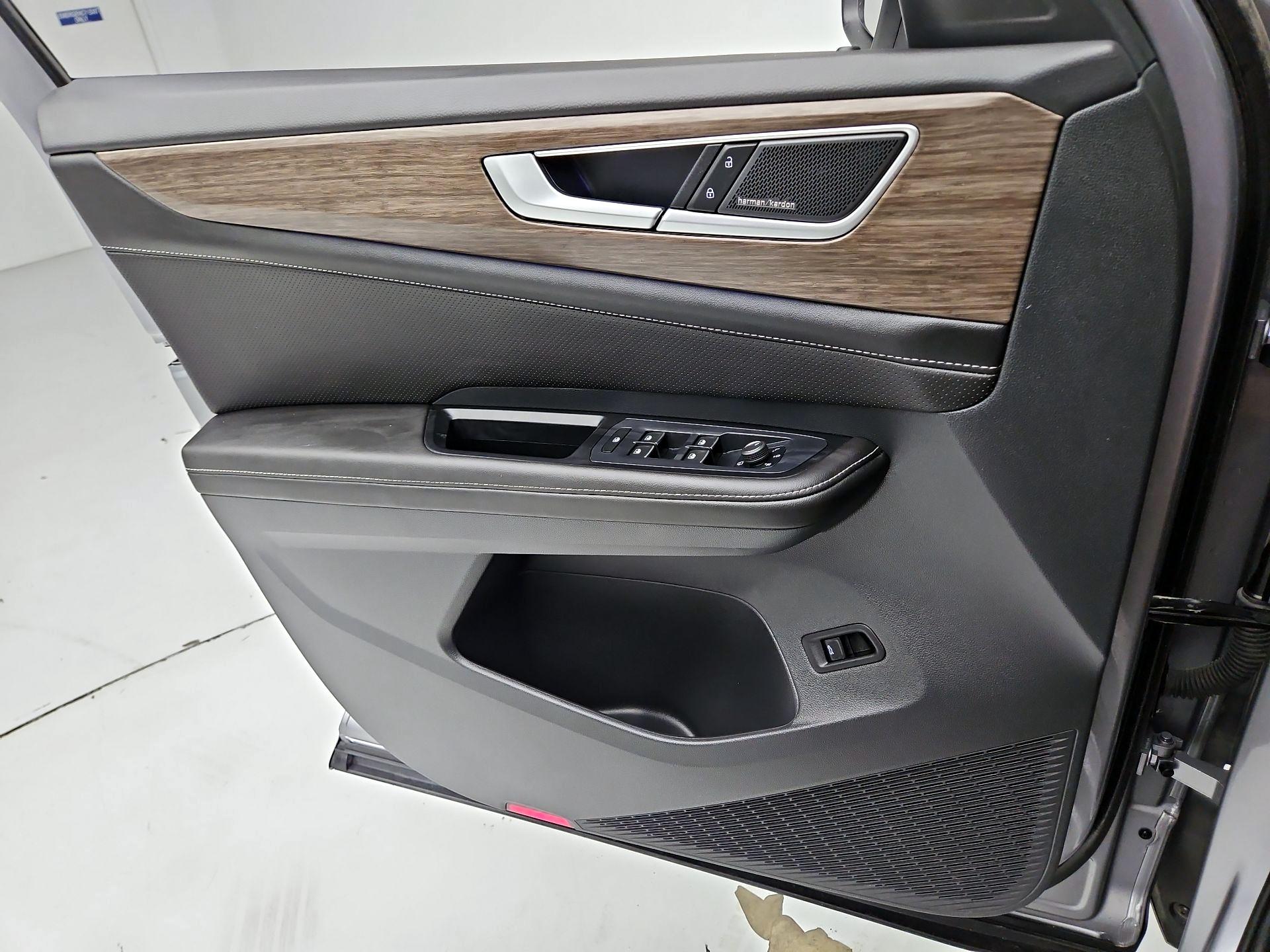 Thumbnail: 2025 Volkswagen Atlas - 12