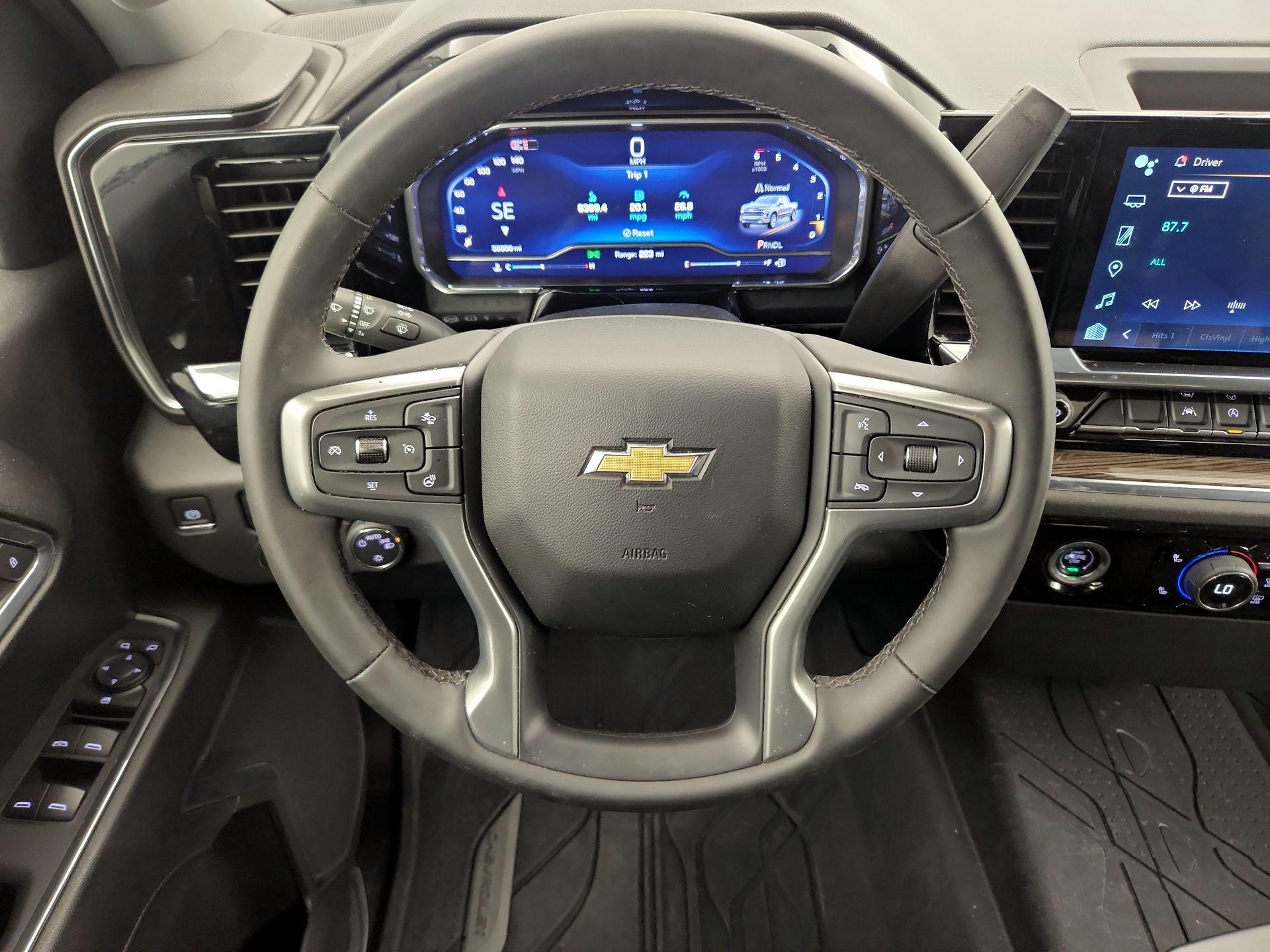 Thumbnail: 2024 Chevrolet Silverado 1500 - 10