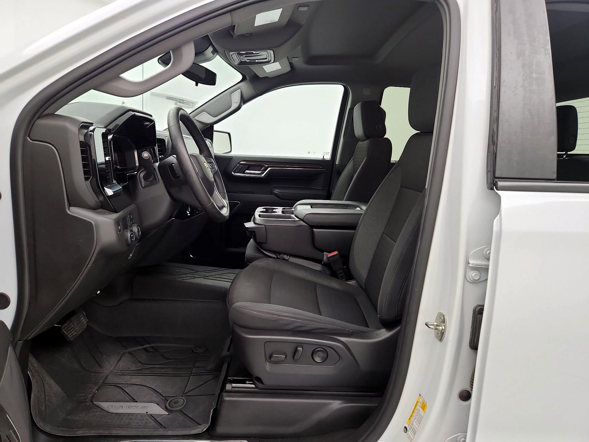 Thumbnail: 2024 Chevrolet Silverado 1500 - 11