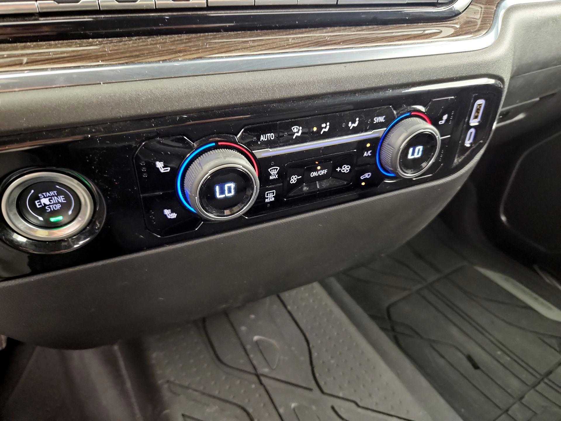 Thumbnail: 2024 Chevrolet Silverado 1500 - 16