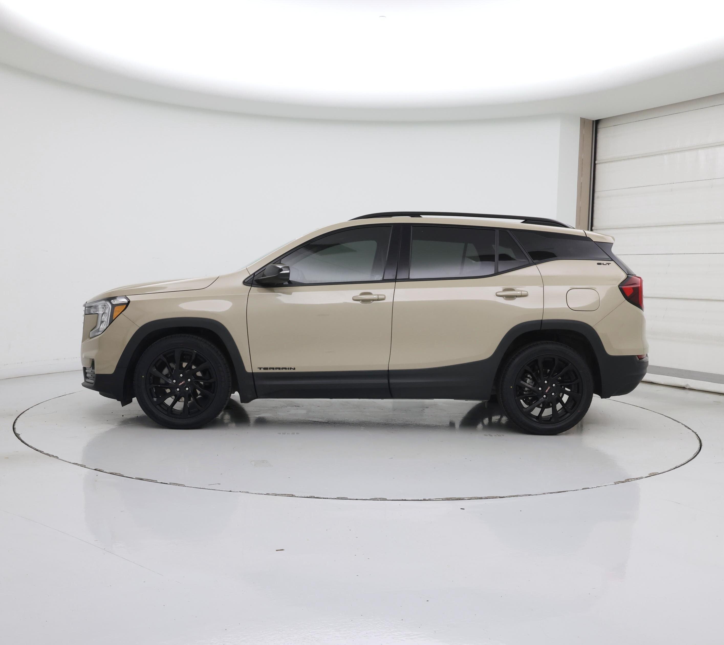Thumbnail: 2023 GMC Terrain - 3
