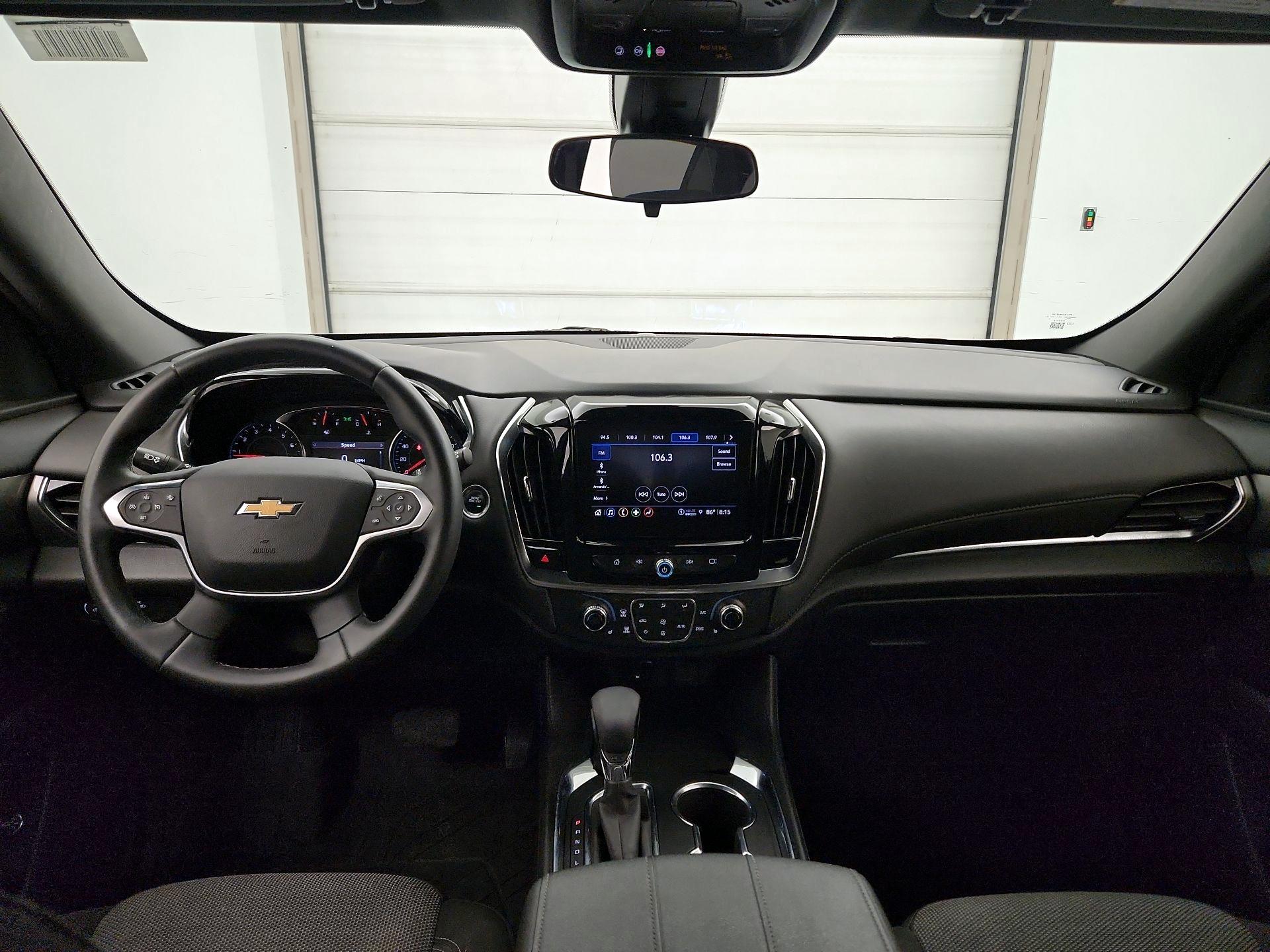 Thumbnail: 2023 Chevrolet Traverse - 9