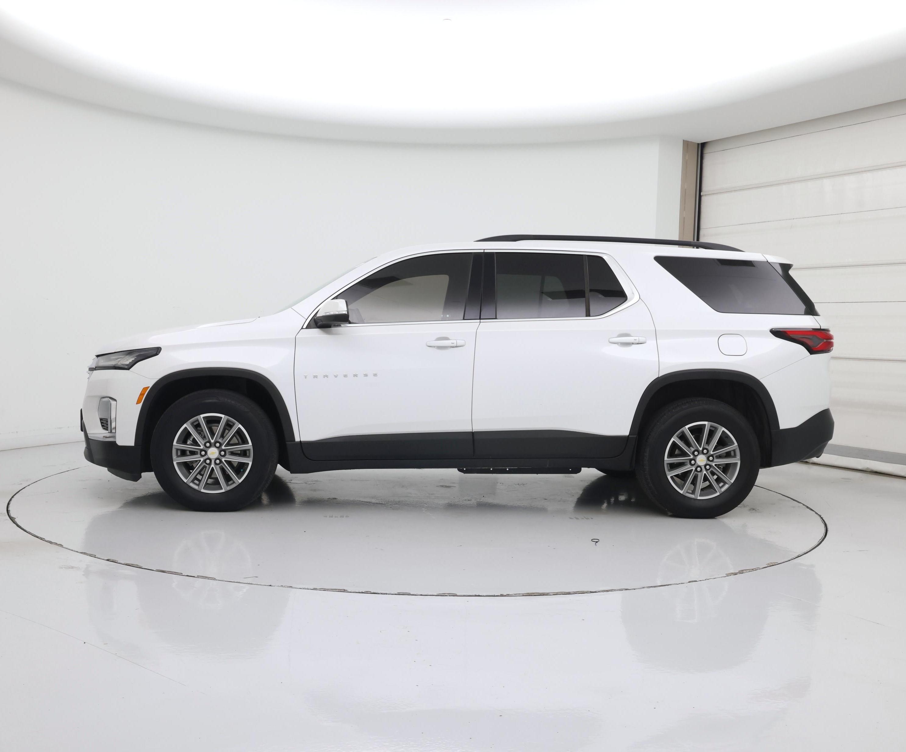 Thumbnail: 2023 Chevrolet Traverse - 3