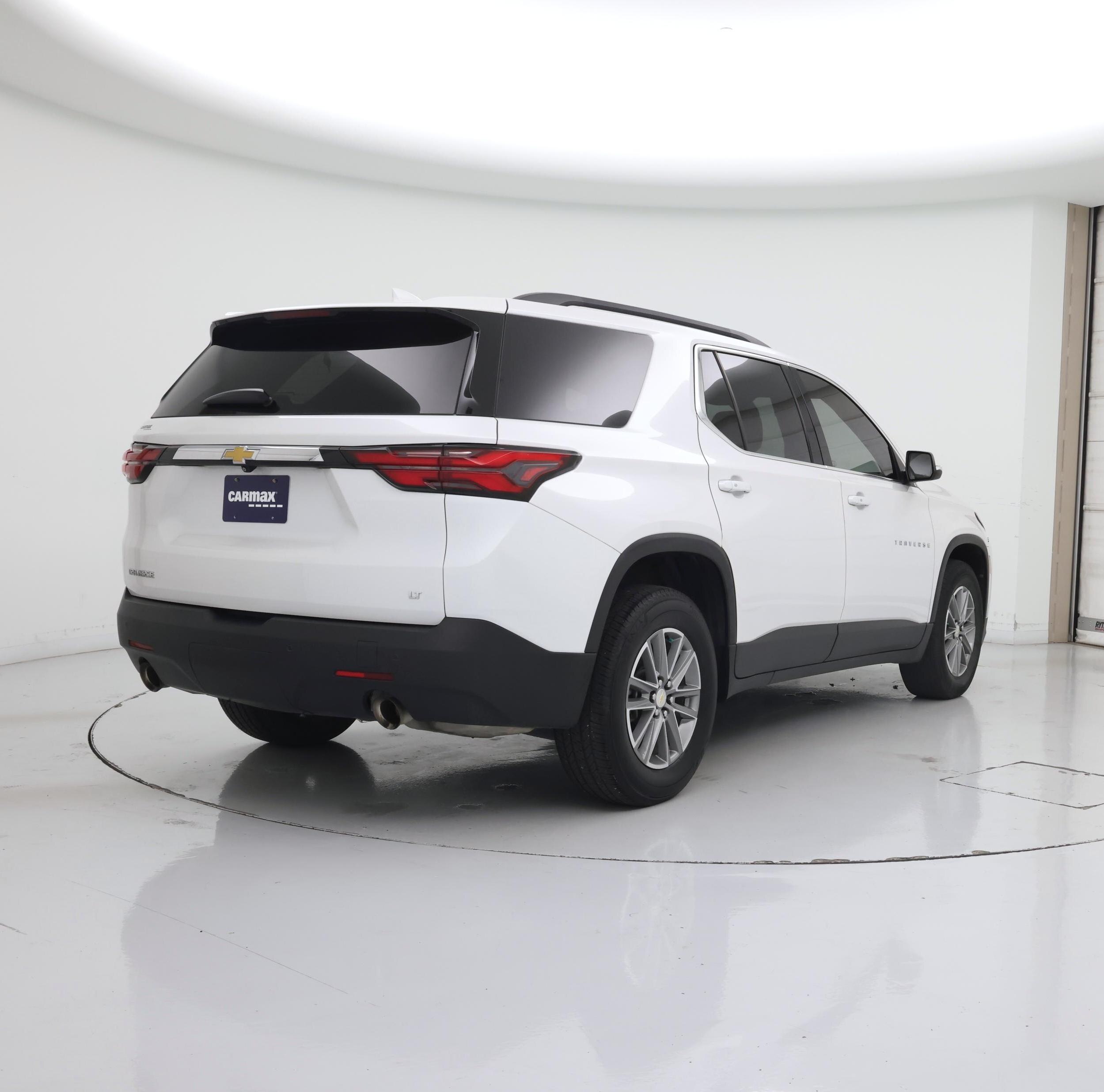 Thumbnail: 2023 Chevrolet Traverse - 8