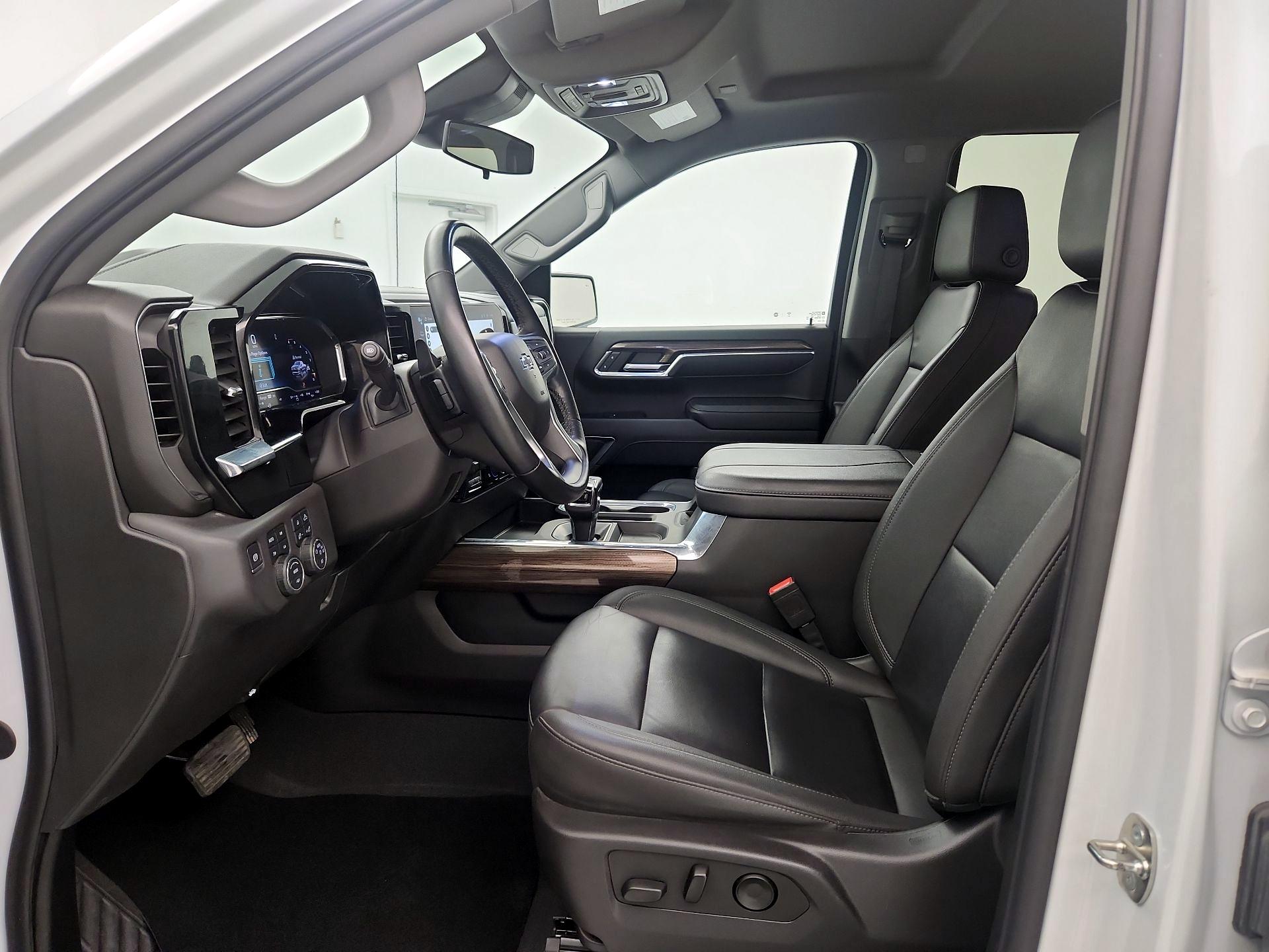 Thumbnail: 2024 Chevrolet Silverado 1500 - 11