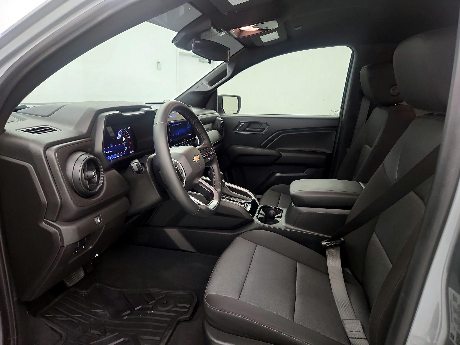 Thumbnail: 2025 Chevrolet Colorado - 11