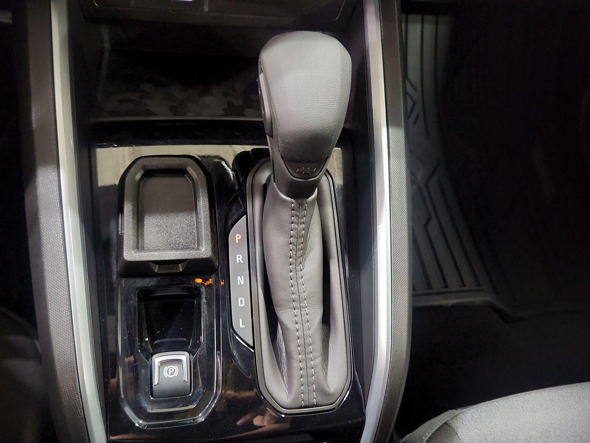 Thumbnail: 2025 Chevrolet Colorado - 18