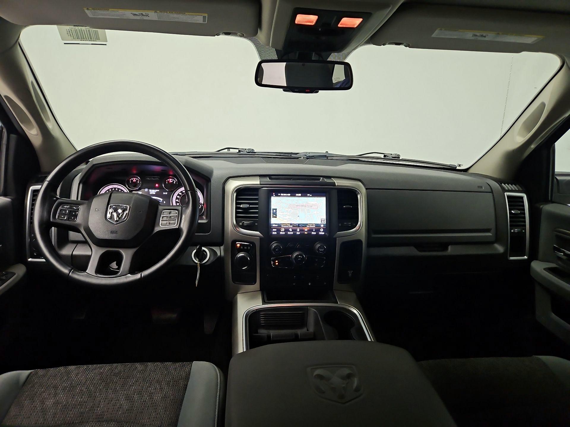 Thumbnail: 2020 RAM 1500 Classic - 9