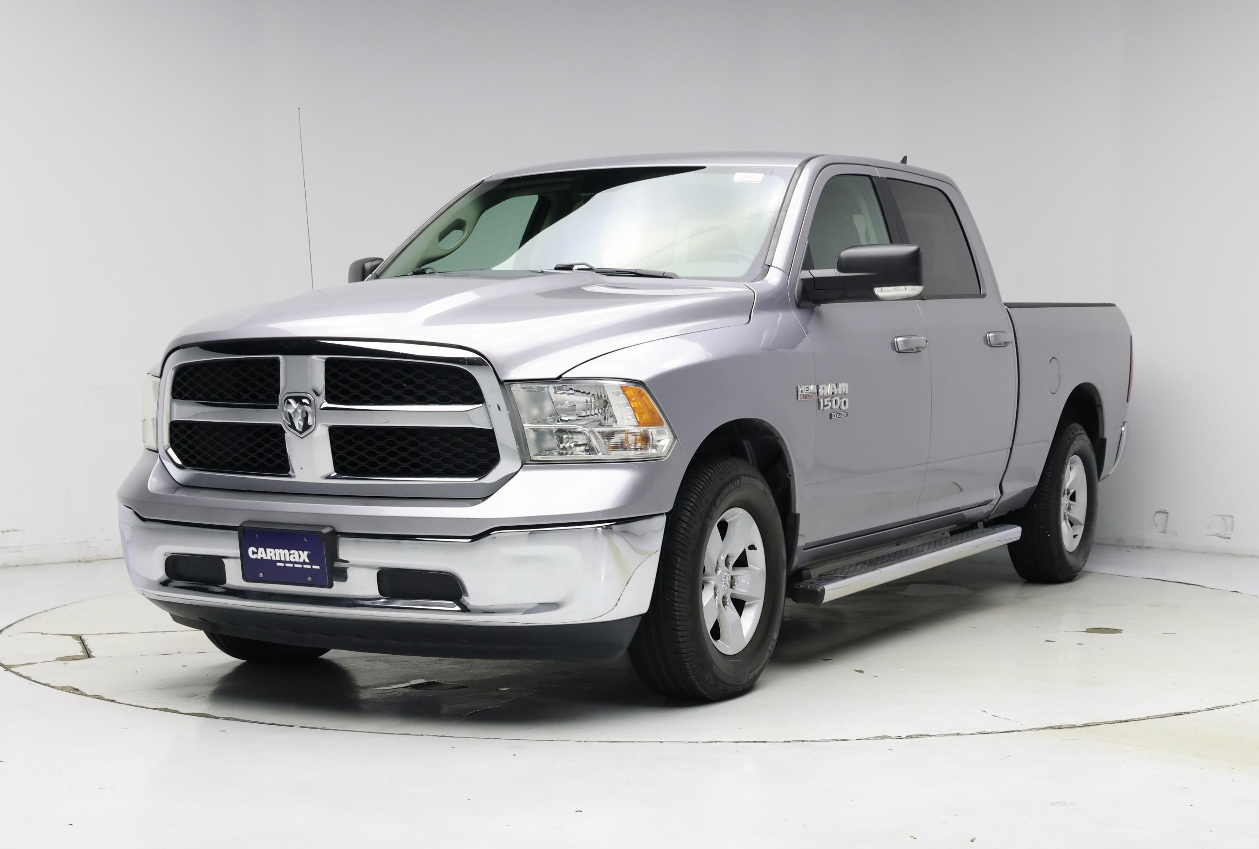 Thumbnail: 2020 RAM 1500 Classic - 4