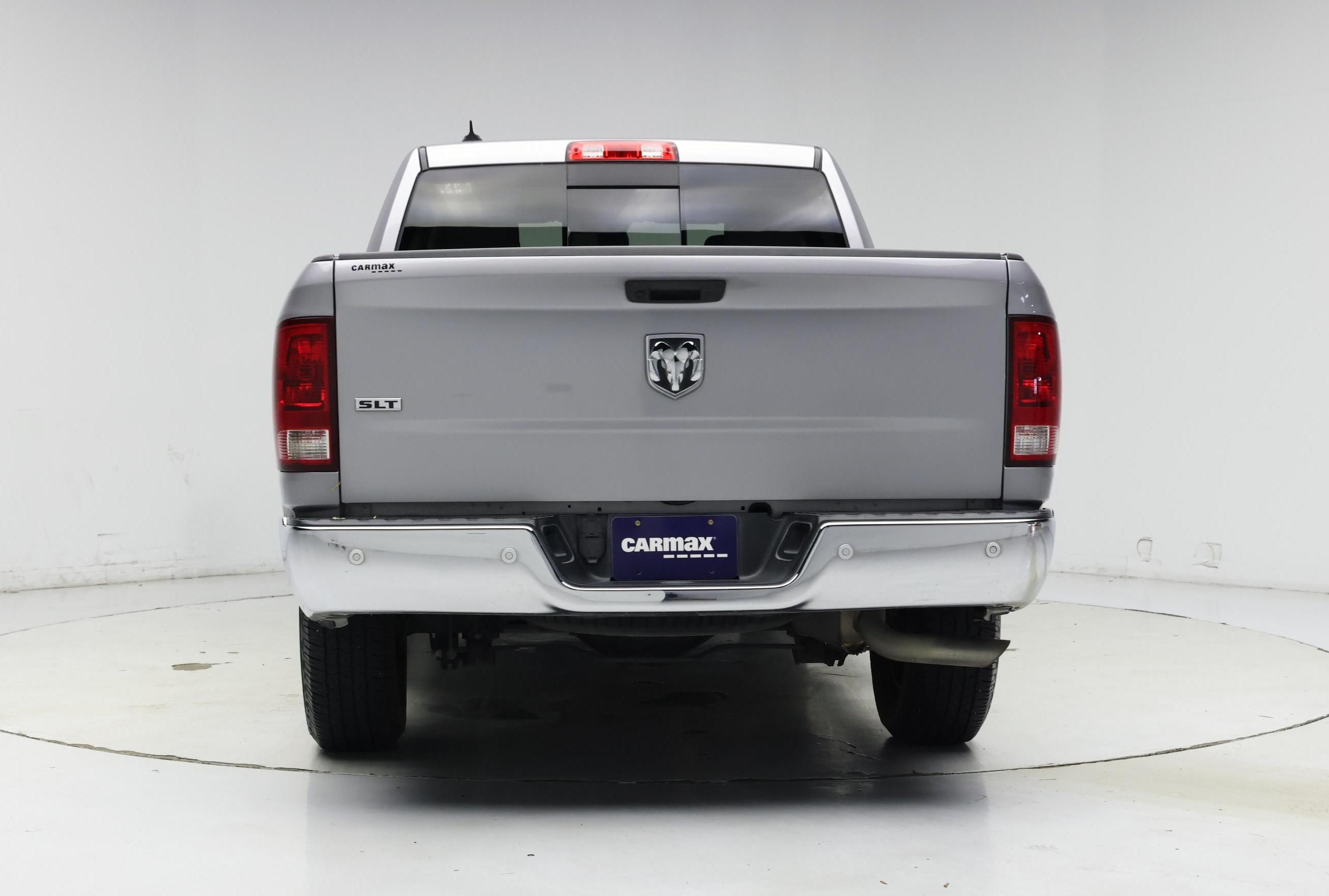 Thumbnail: 2020 RAM 1500 Classic - 6