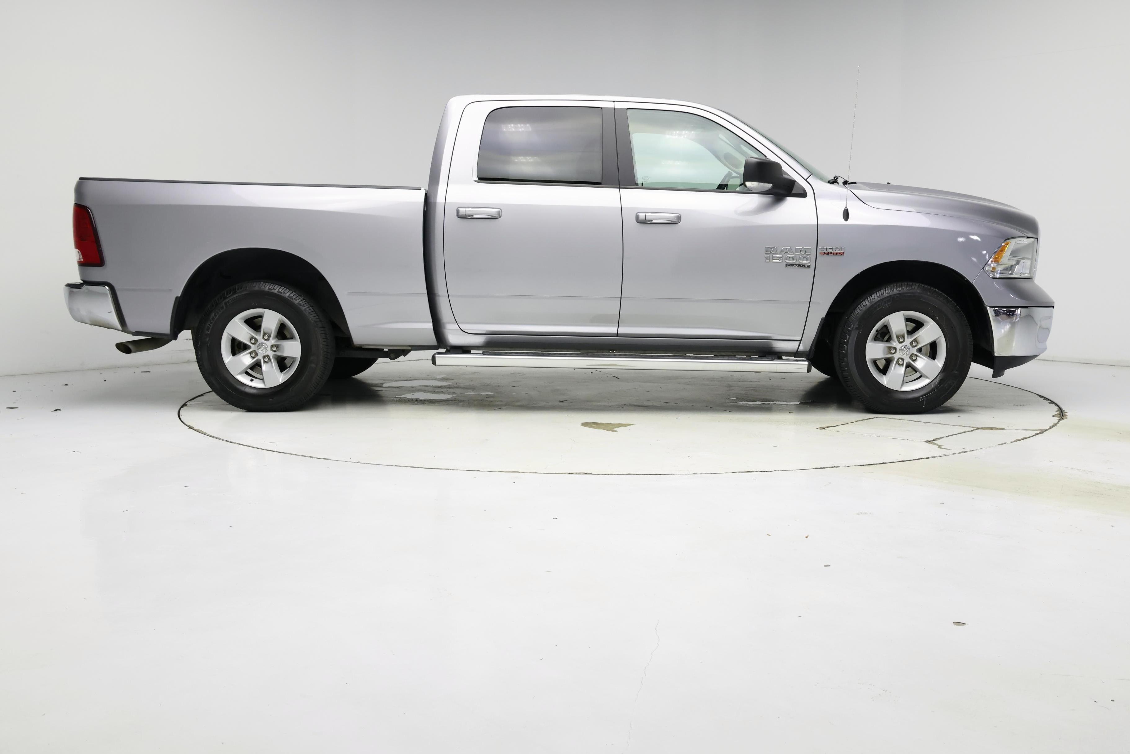 Thumbnail: 2020 RAM 1500 Classic - 7