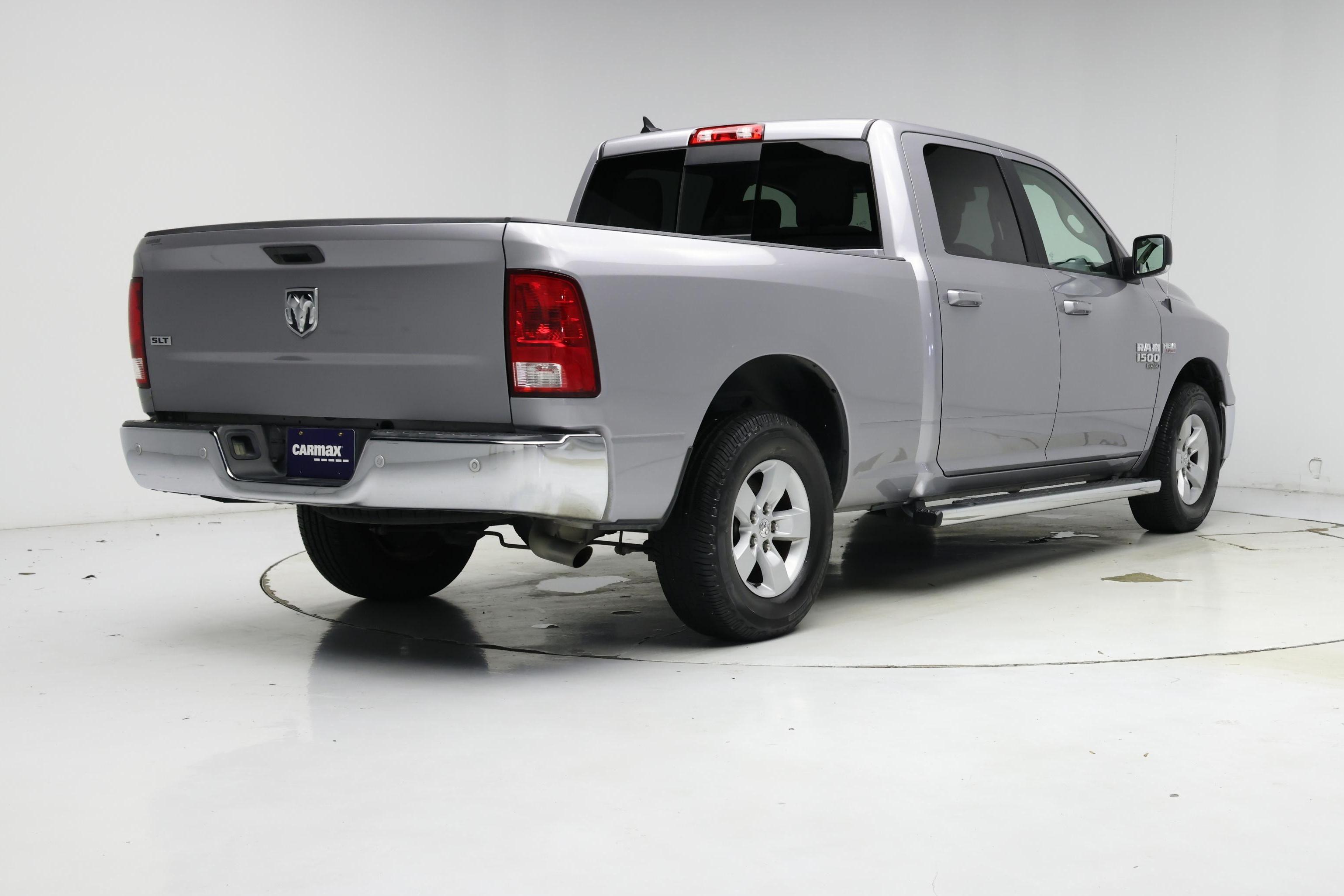 Thumbnail: 2020 RAM 1500 Classic - 8