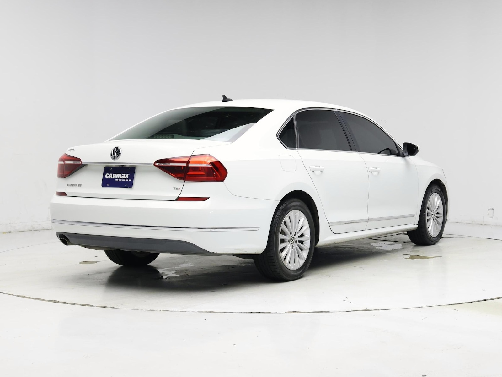2017 Volkswagen Passat SE - Photo 9