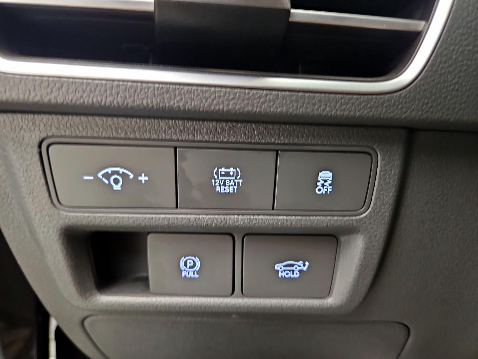 2025 Hyundai Sonata Hybrid Limited - Photo 14