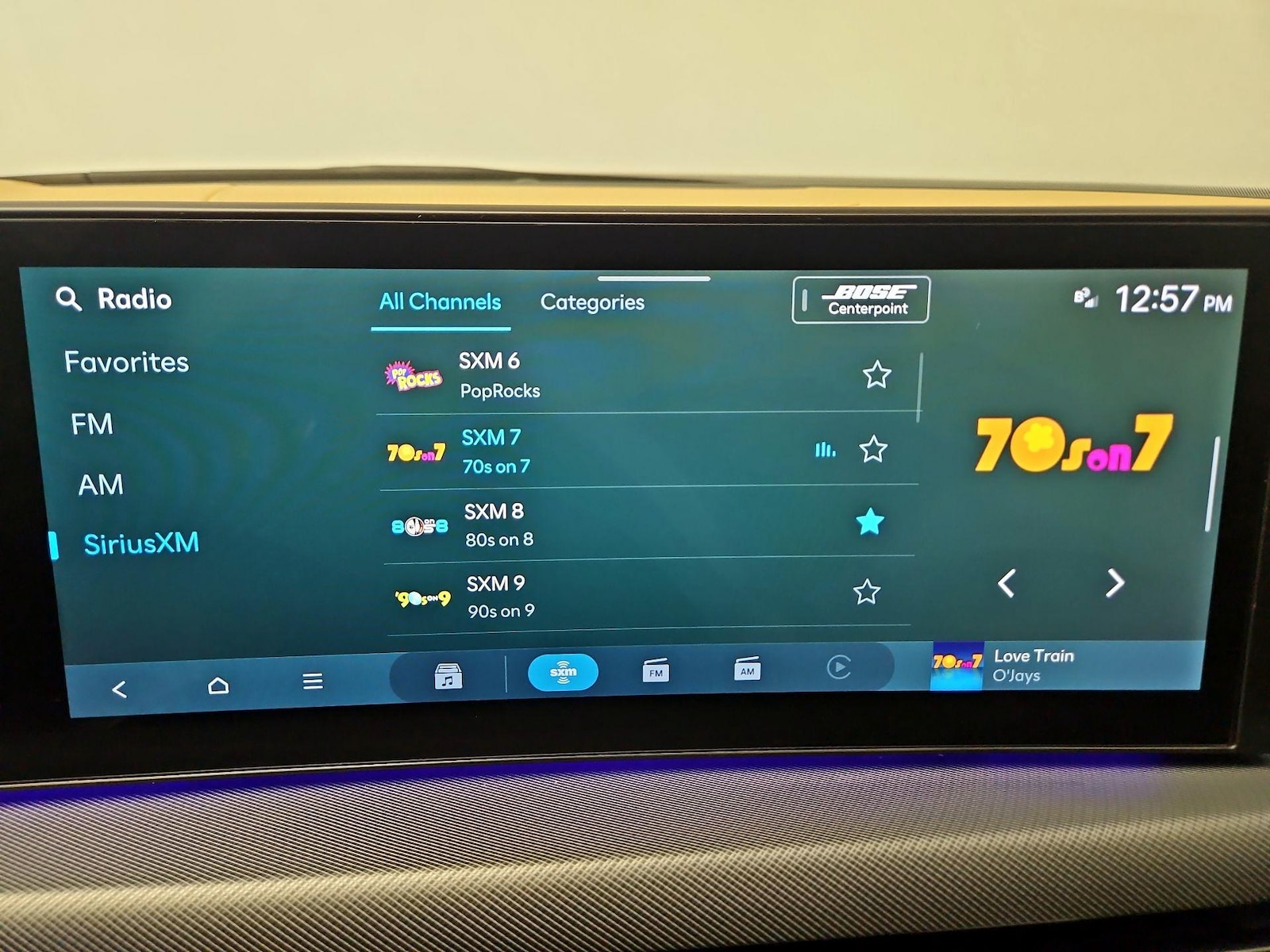 2025 Hyundai Sonata Hybrid Limited - Photo 17