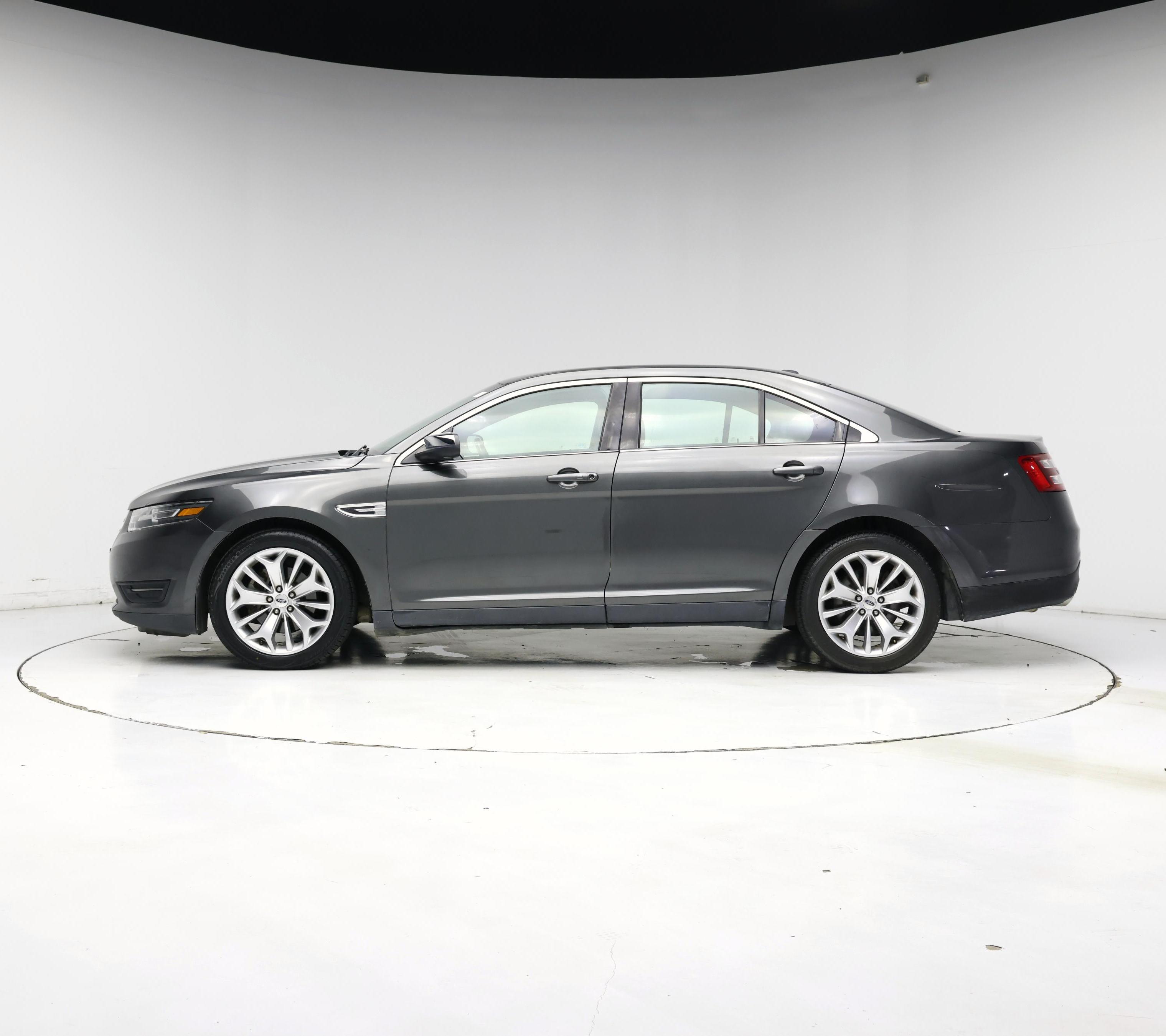 Thumbnail: 2016 Ford Taurus - 3