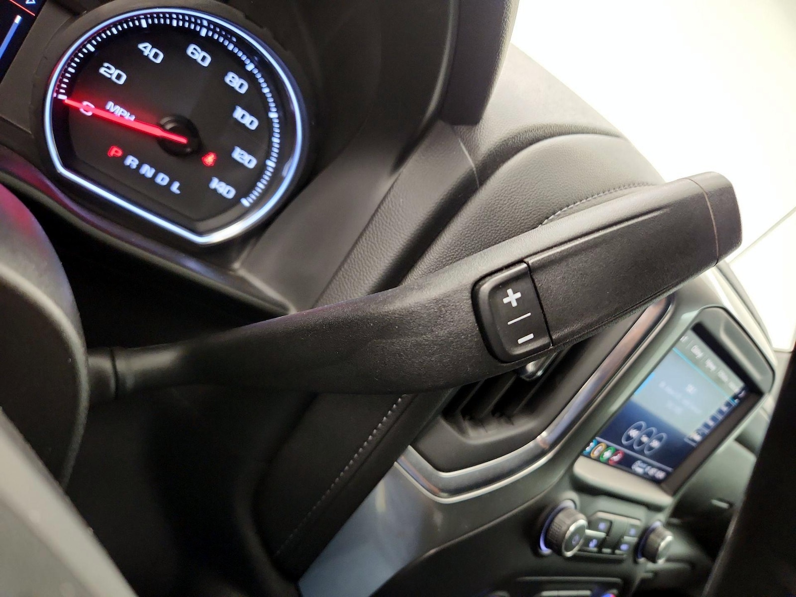 2021 Chevrolet Silverado 1500 LT - Photo 18