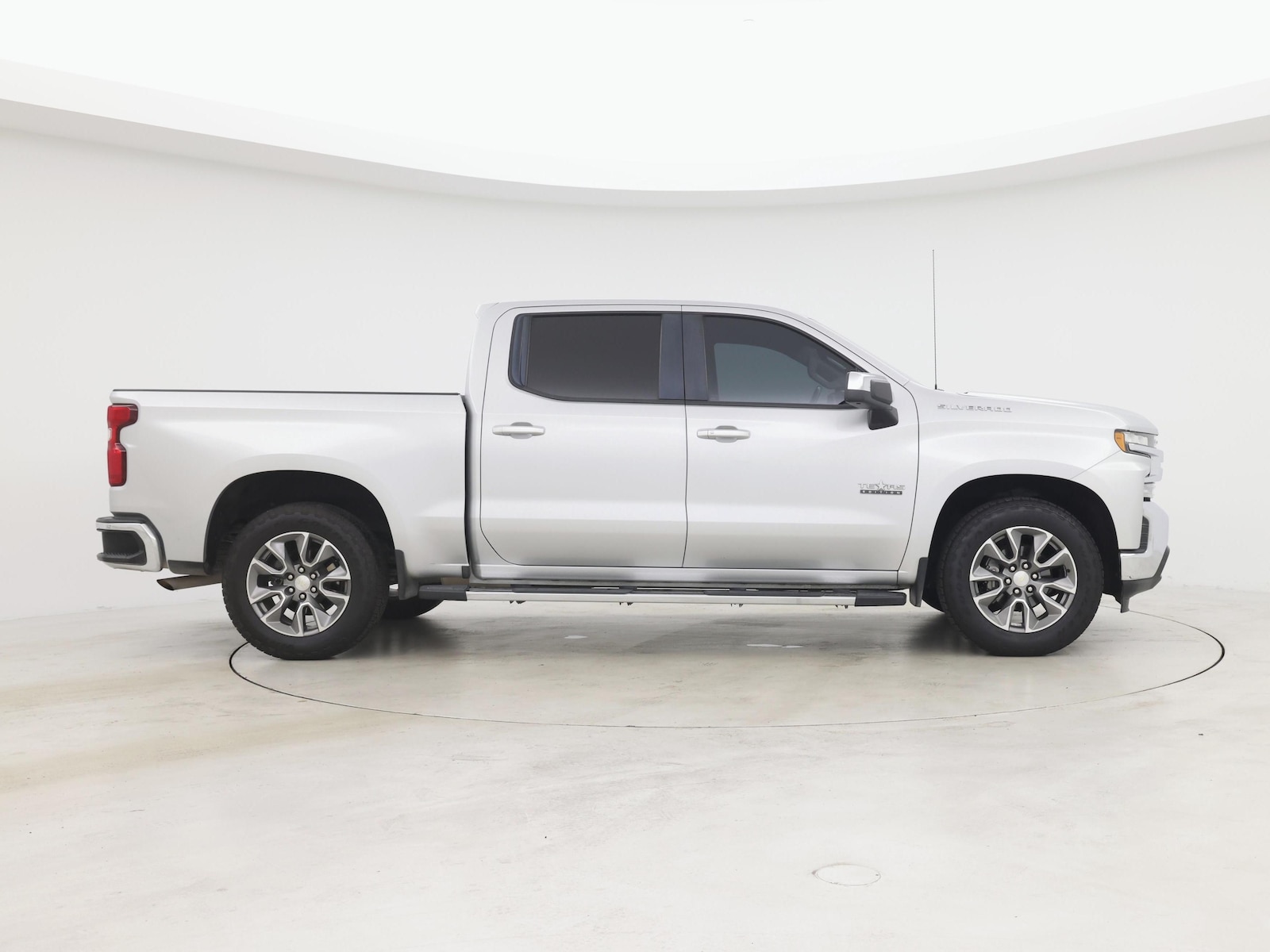 2021 Chevrolet Silverado 1500 LT - Photo 8