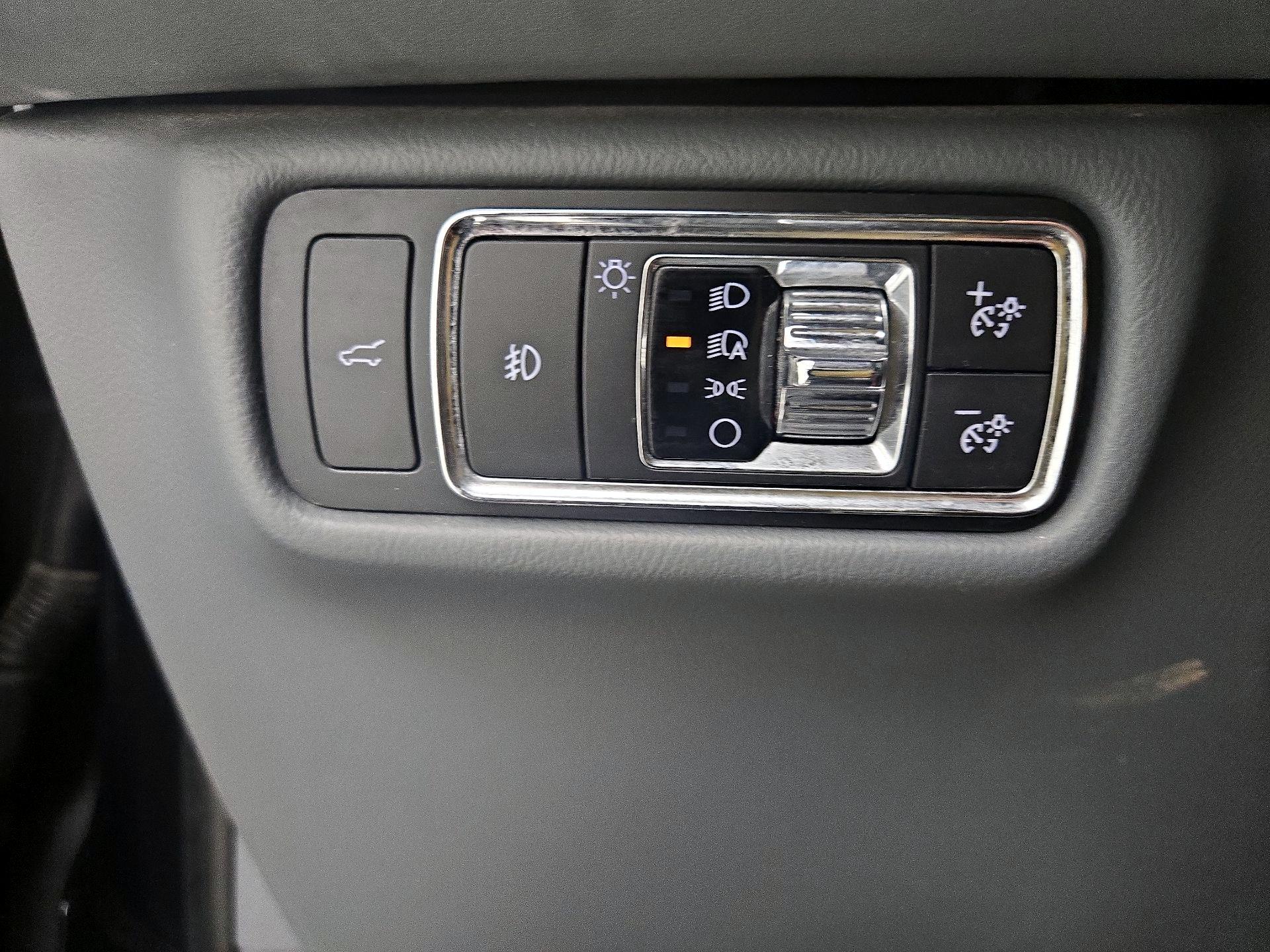 Thumbnail: 2020 Lincoln Aviator - 13