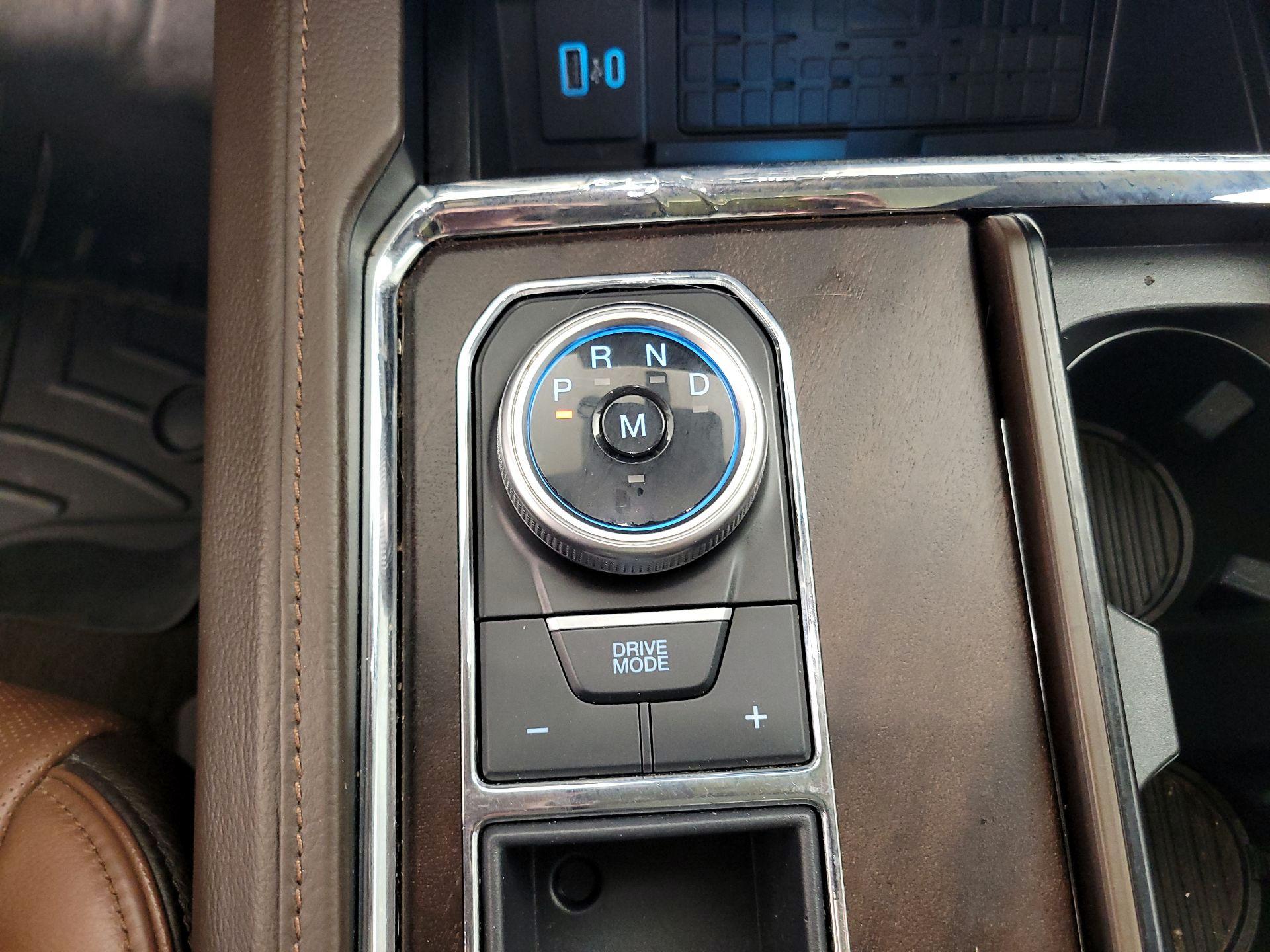 Thumbnail: 2022 Ford Expedition - 18