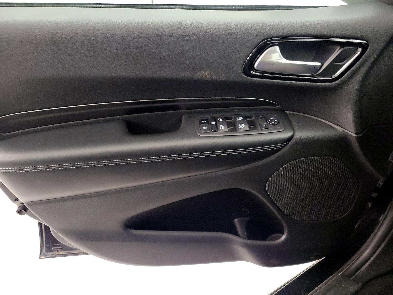 2023 Dodge Durango SXT - Photo 13